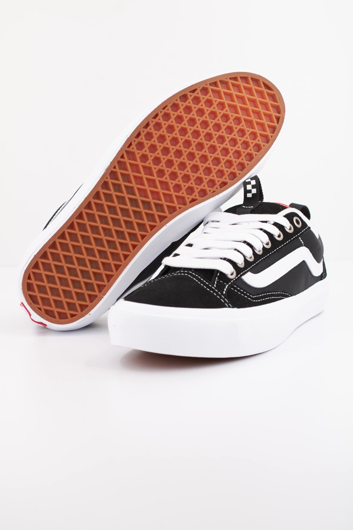 VANS SKATE OLD en color NEGRO (5)