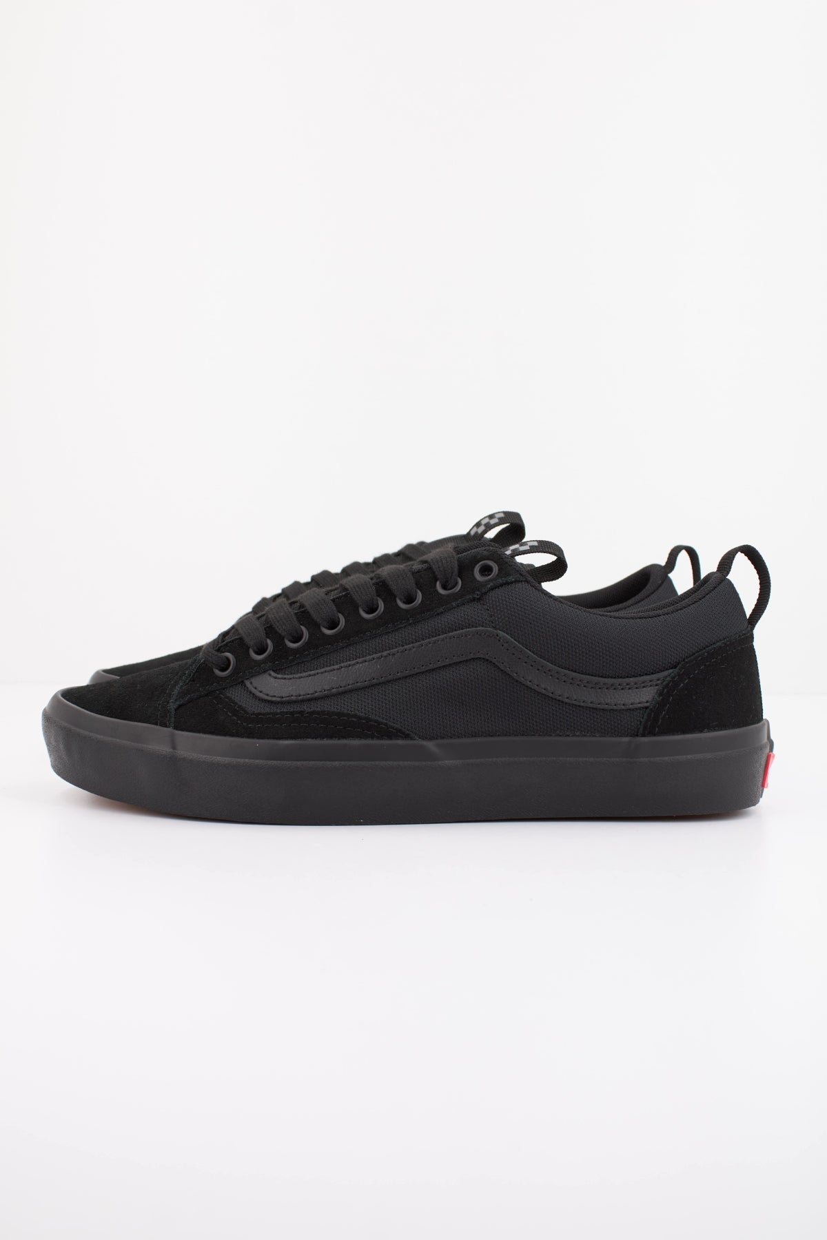 VANS SKATE OLD 36 en color NEGRO (1)