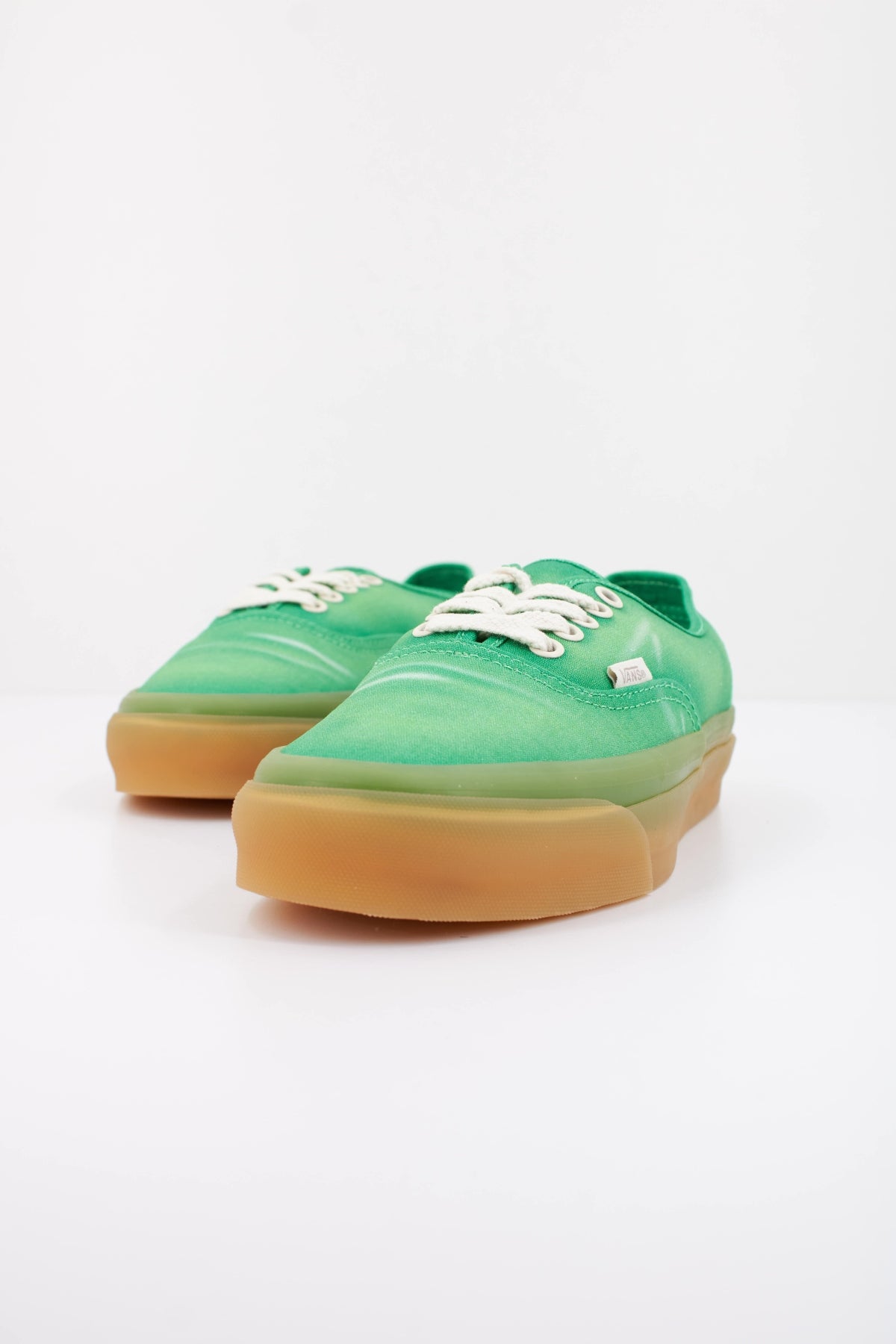 VANS LX AUTHENTIC 44 VN000DB8CYL1 en color VERDE (2)