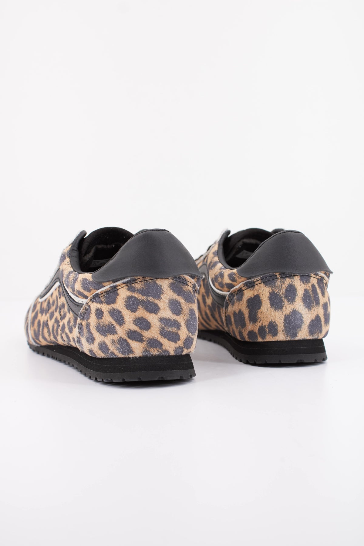 VANS SUPER LOWPRO SUEDE en color ANIMAL PRINT (4)