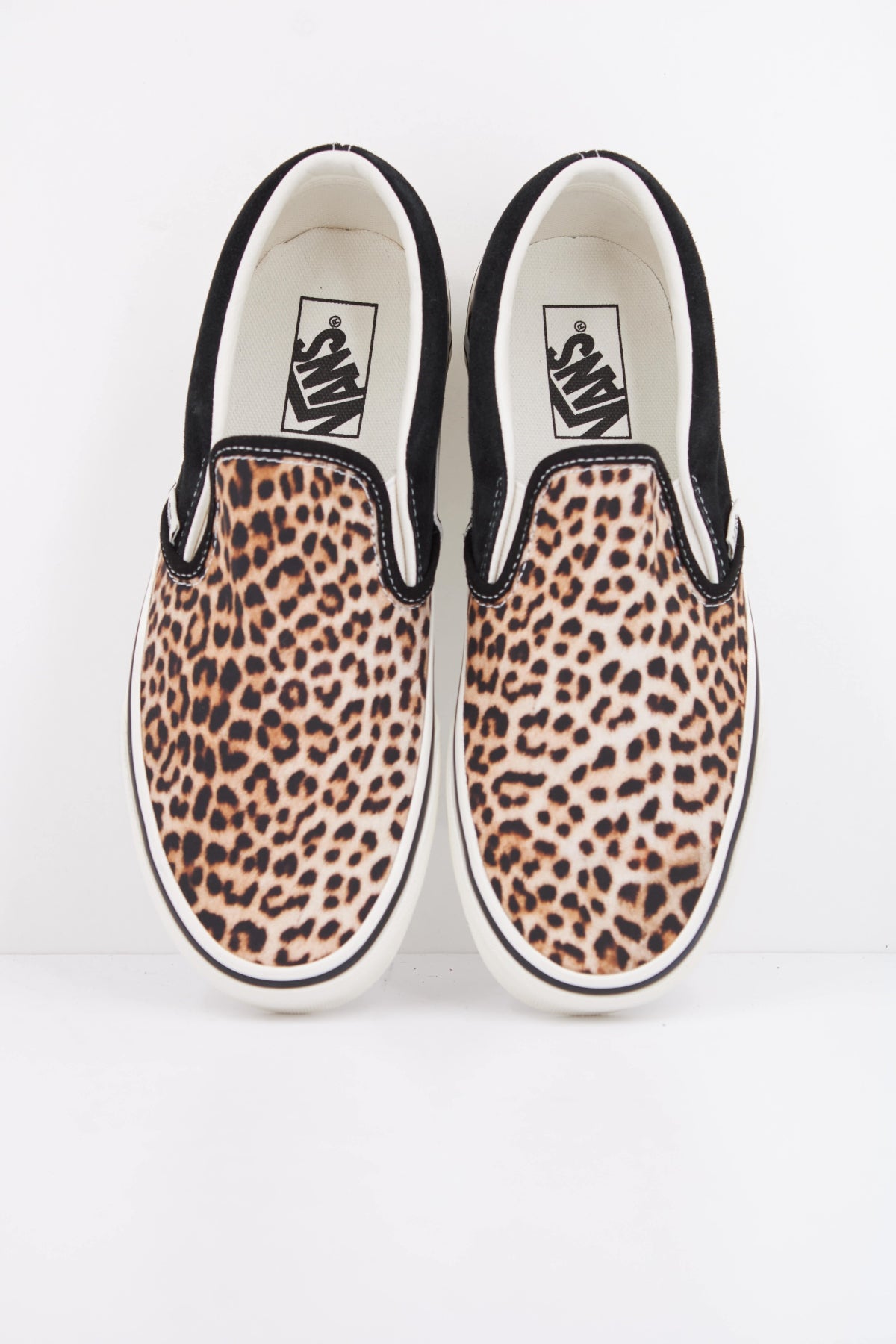 VANS CLASSIC SLIP-ON VN000ED2YY61 en color ANIMAL PRINT (3)