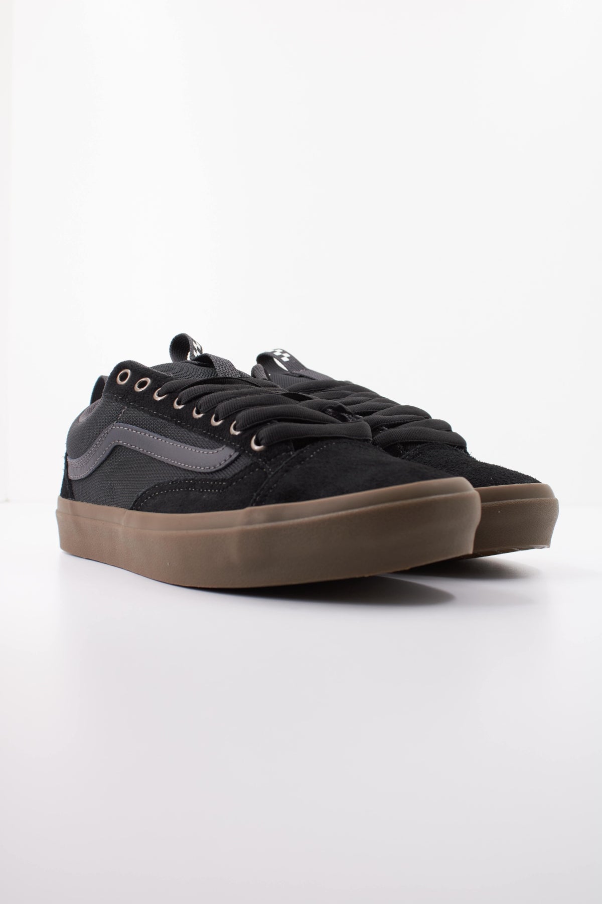 VANS SKATE OLD SKOOL VN000D5RB0V1 en color NEGRO (2)