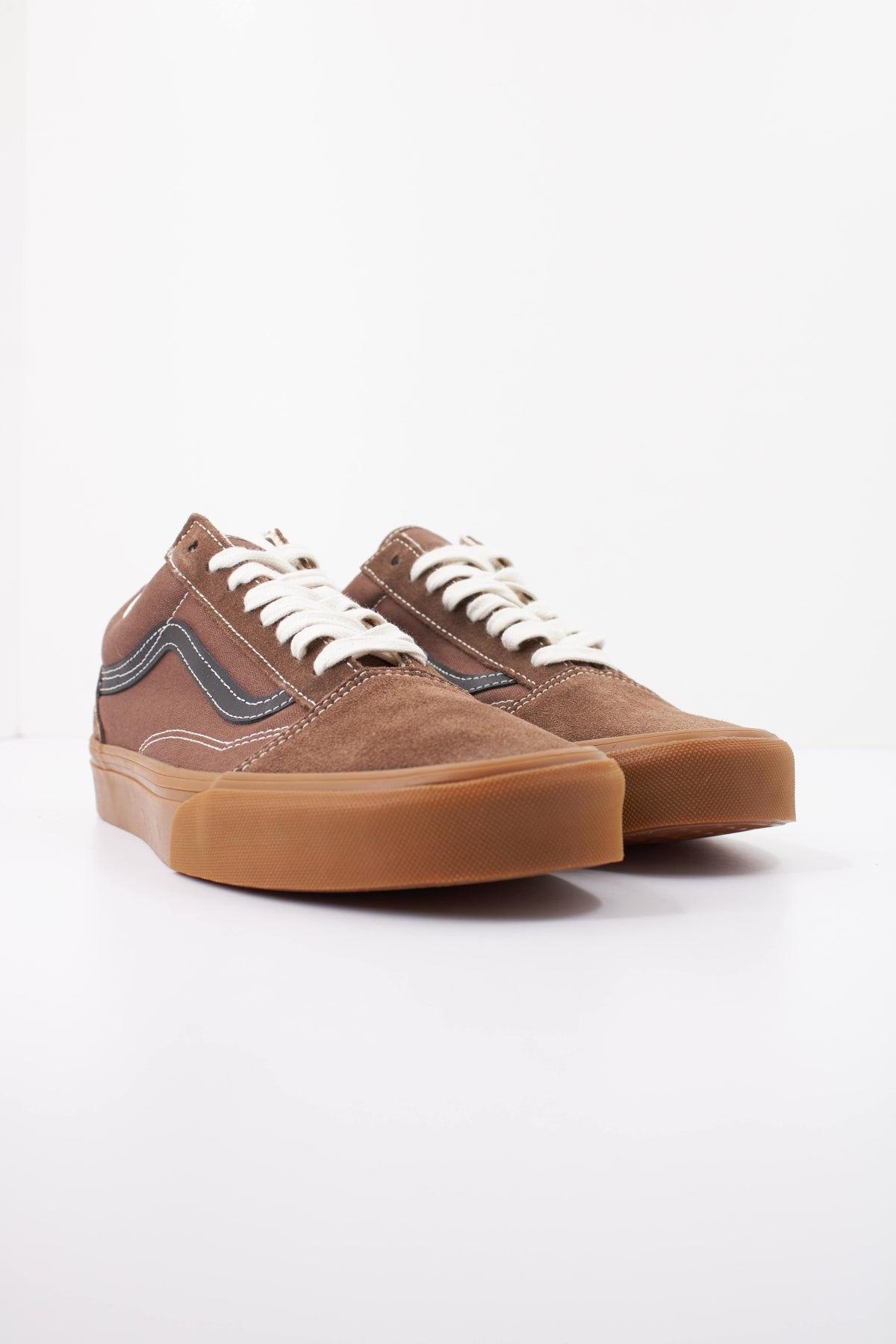 VANS OLD SKOOL VN000Z90FST1 en color MARRON (2)