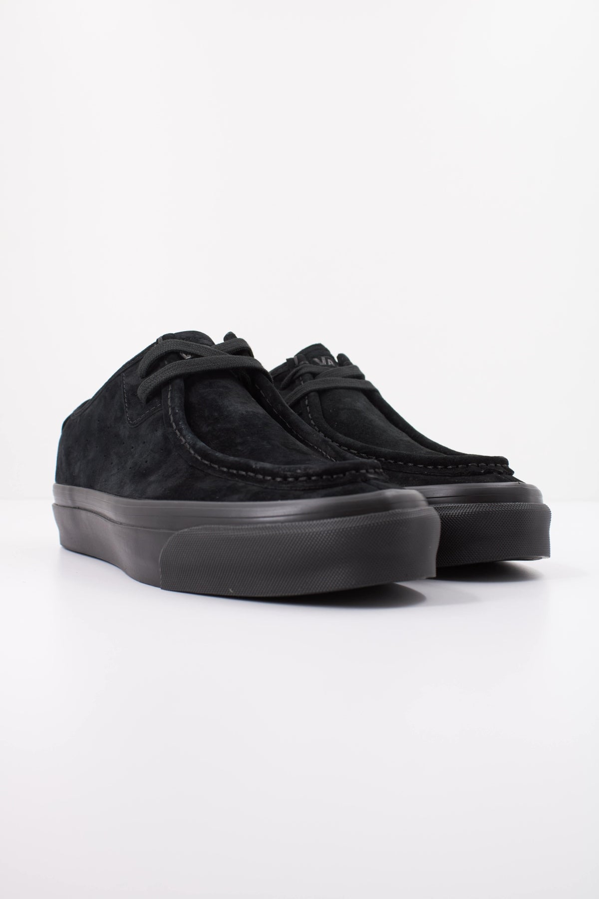 VANS VN000Z3XBKA1 LX CARVER LOW en color NEGRO (2)