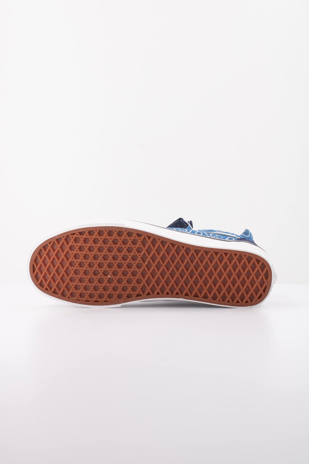 VANS OLD SKOOL PAISLEY VN000E9TNVY1 en color AZUL (5)