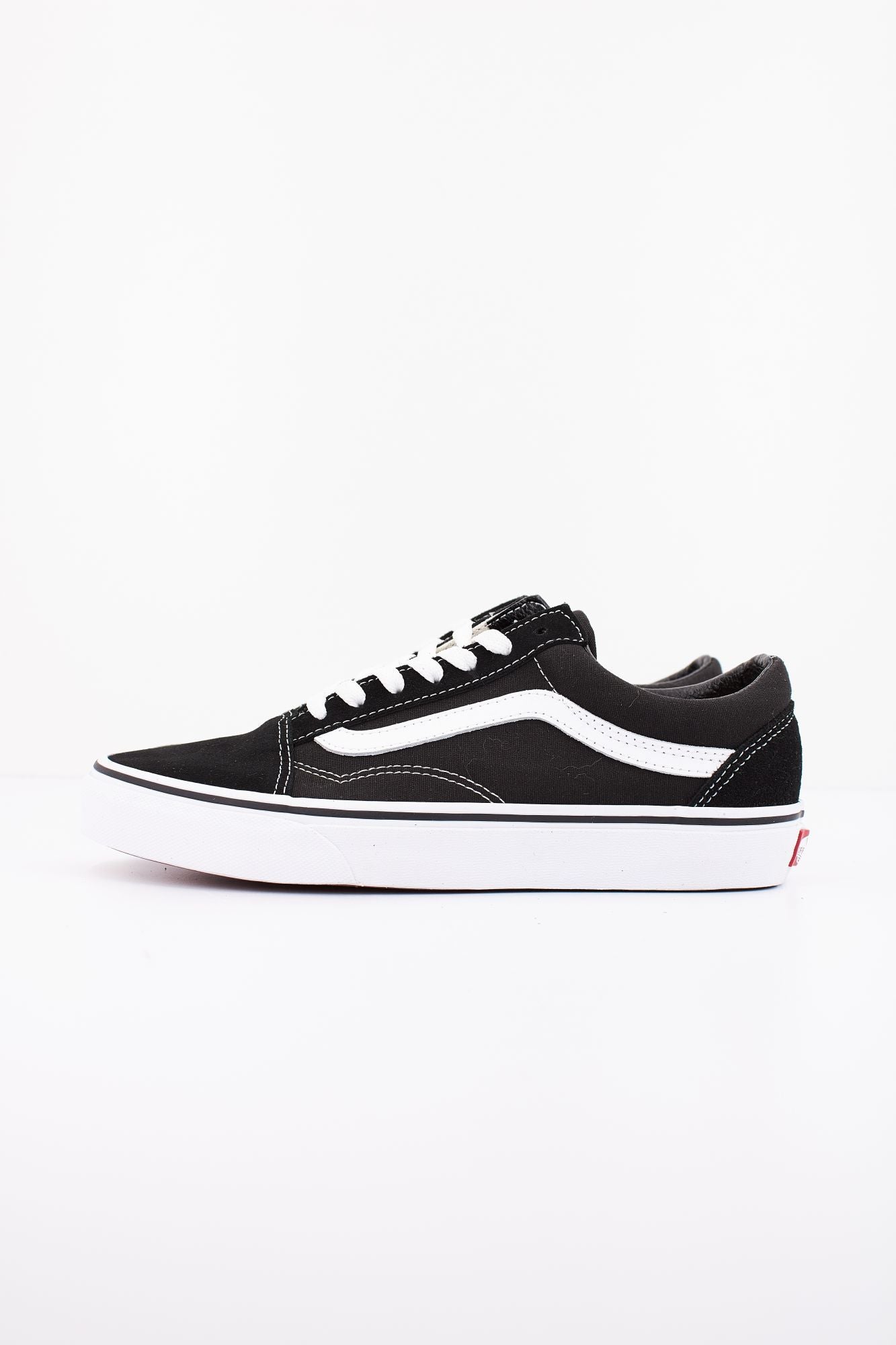 VANS OLD SKOOL en color NEGRO (1)