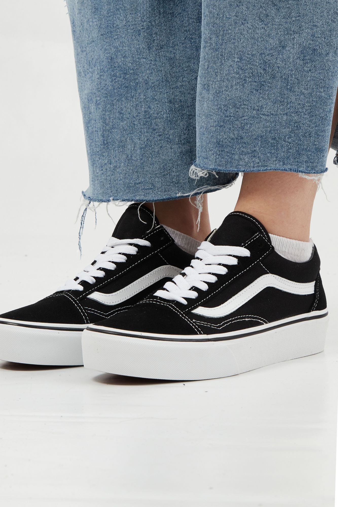 VANS OLD SKOOL PLATFORM en color NEGRO (5)