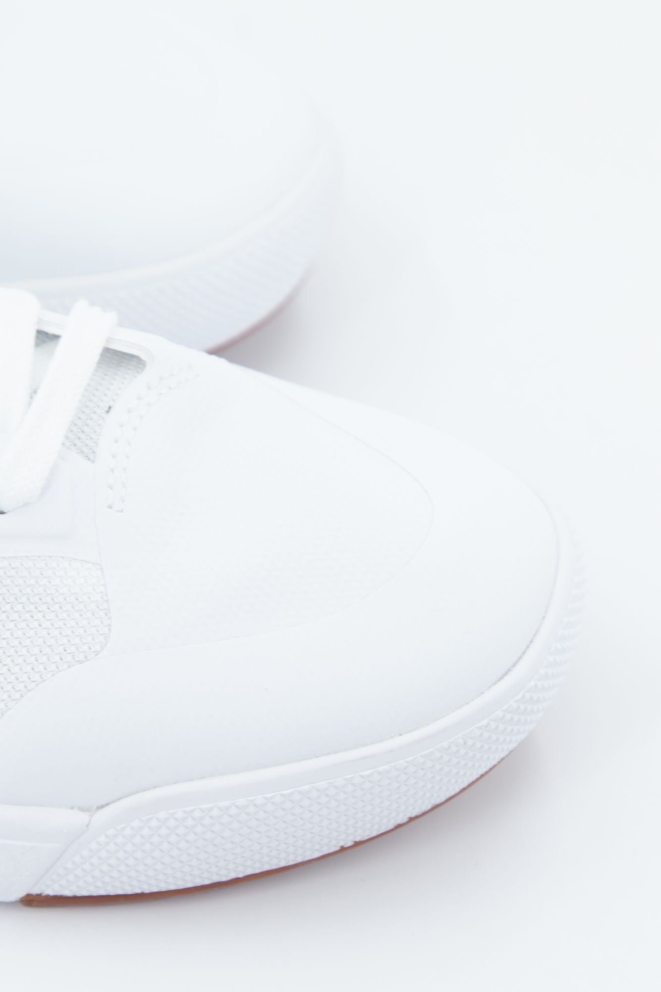 VANS UA ULTRARANGE EXO en color BLANCO (4)