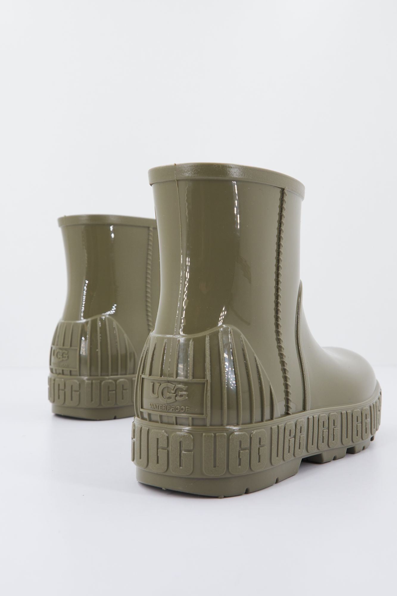 UGG W DRIZLITA en color VERDE (2)