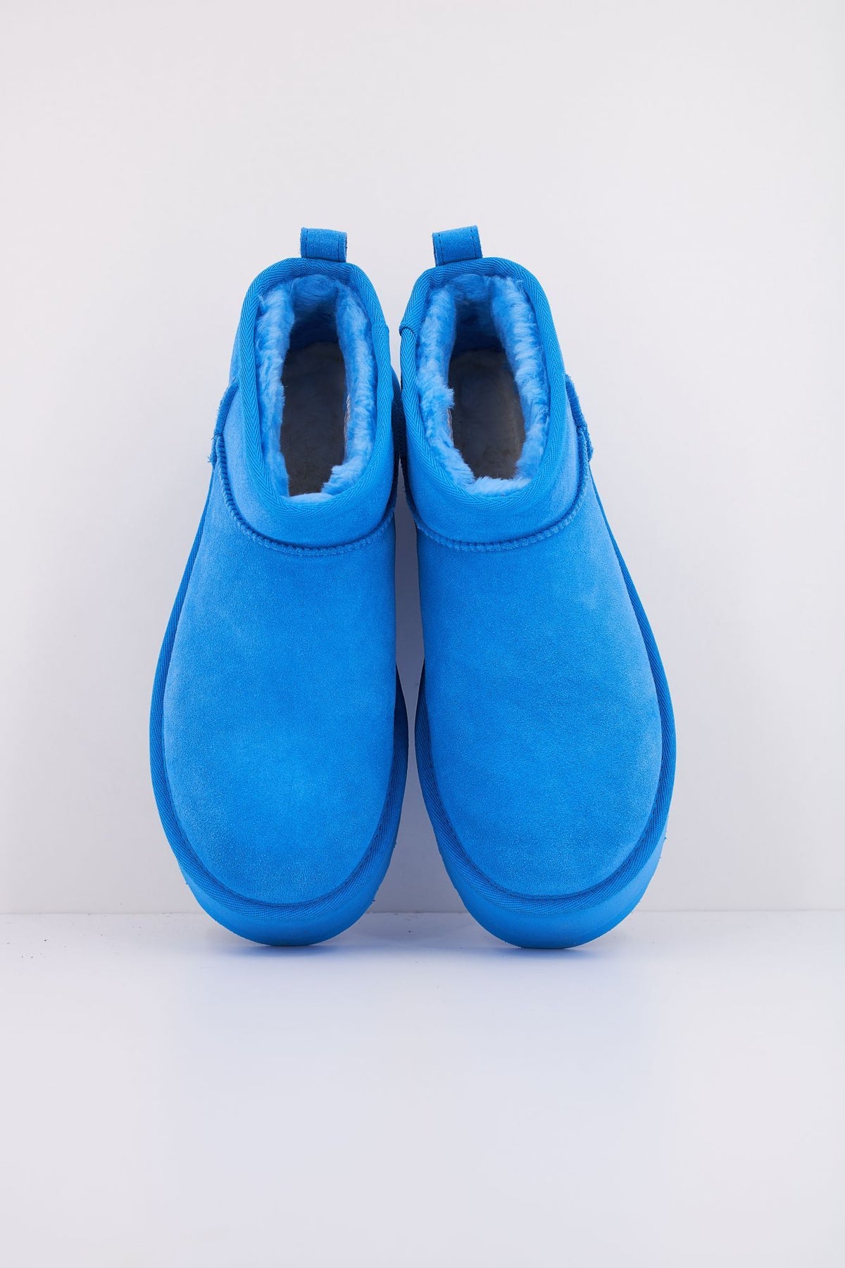 UGG CLASSIC ULTRA MINI PLATFORM 1135092U en color AZUL (3)