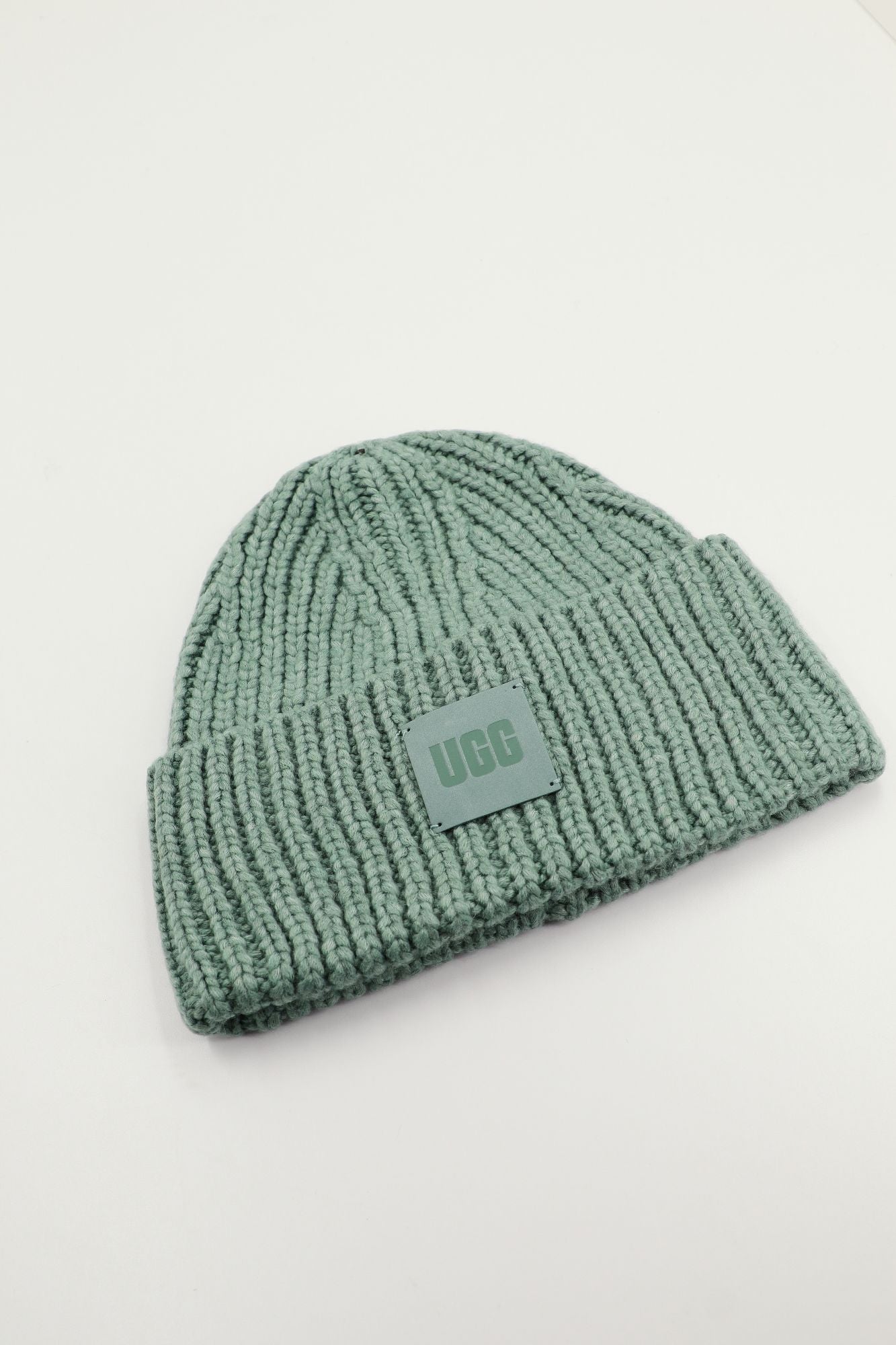 UGG CHUNKY RIB KNIT SCARF en color VERDE (1)