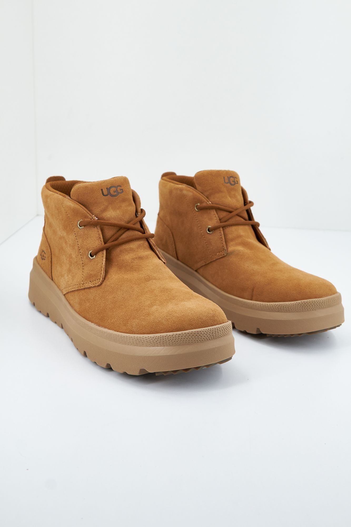 UGG M BURLEIGH CHUKKA en color MARRON (2)