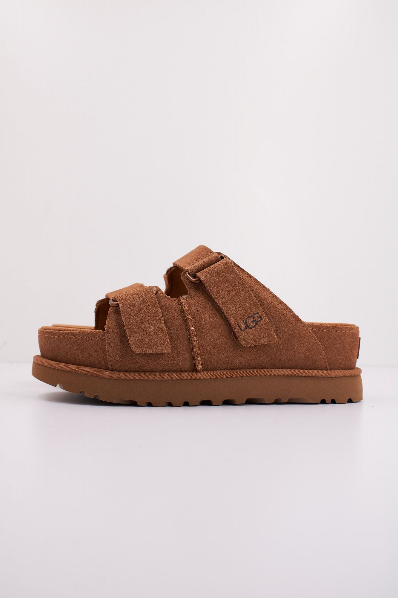 UGG W GOLDENSTAR HI SLIDE en color MARRON CLARO (1)