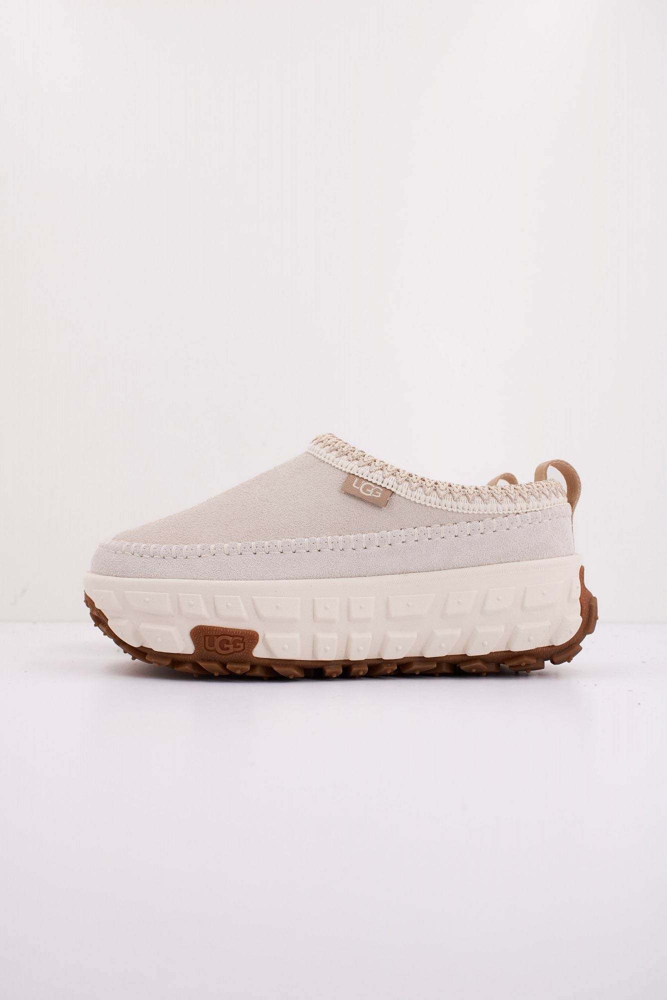 UGG W VENURE DAZE en color BEIS (1)