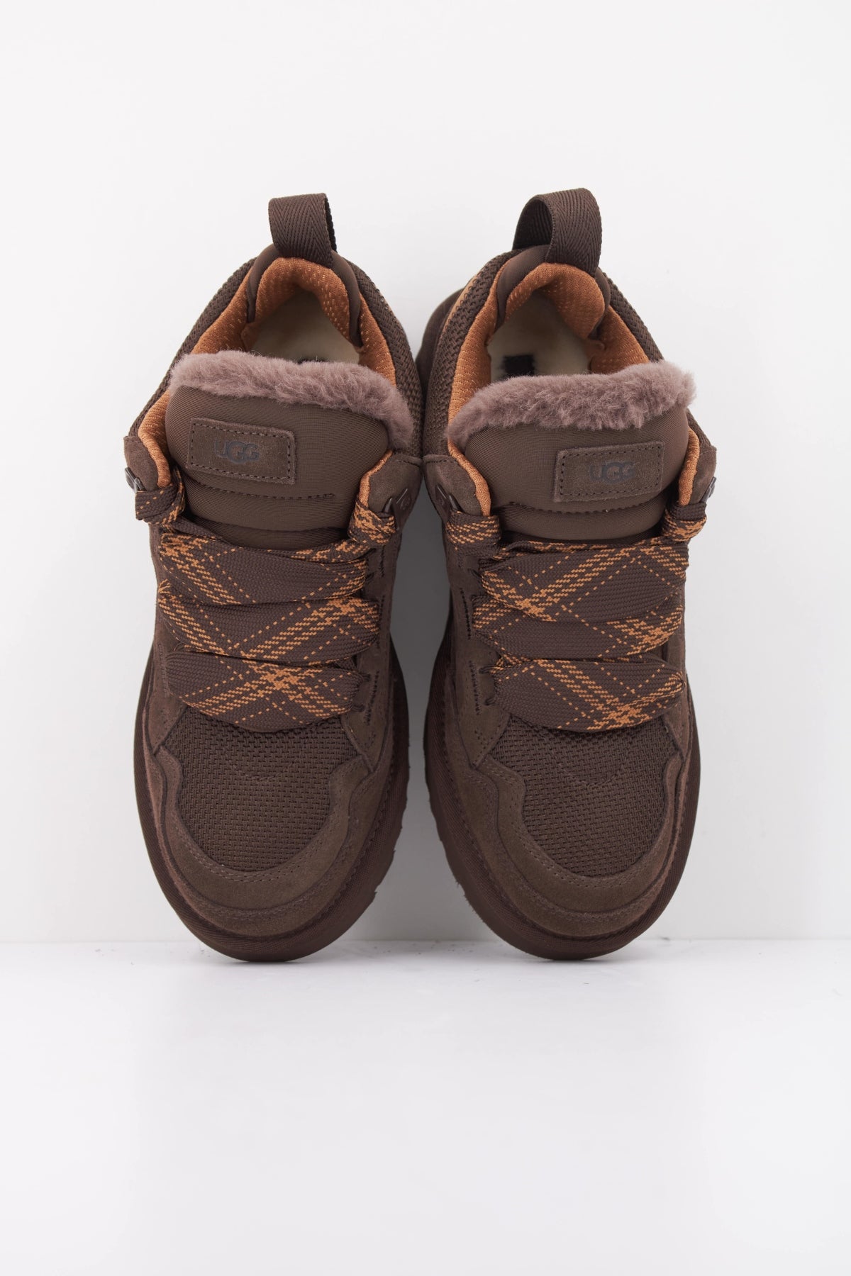 UGG W LOWMEL en color MARRON (3)