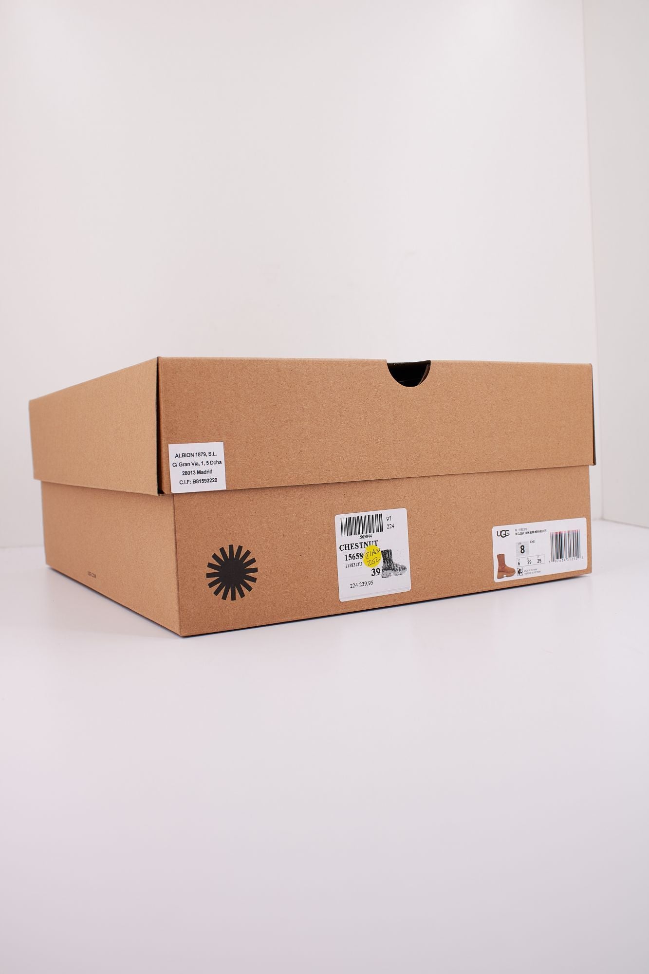 UGG W CLASSIC TWIN SEAM NEW HE en color MARRON (6)