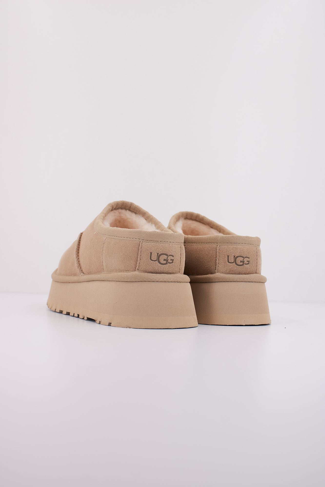 UGG W BEA MARY JANE en color MARRON CLARO (4)