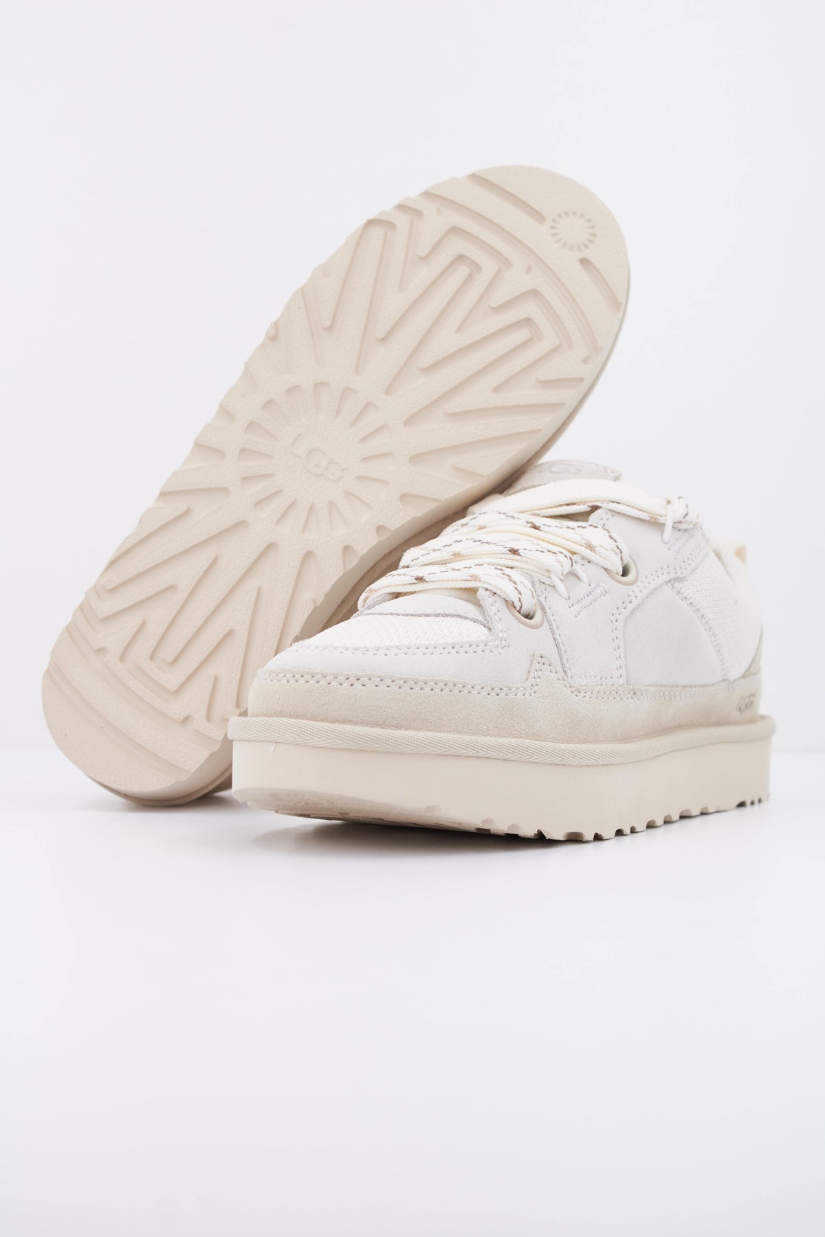 UGG 1168890U W en color BLANCO (5)