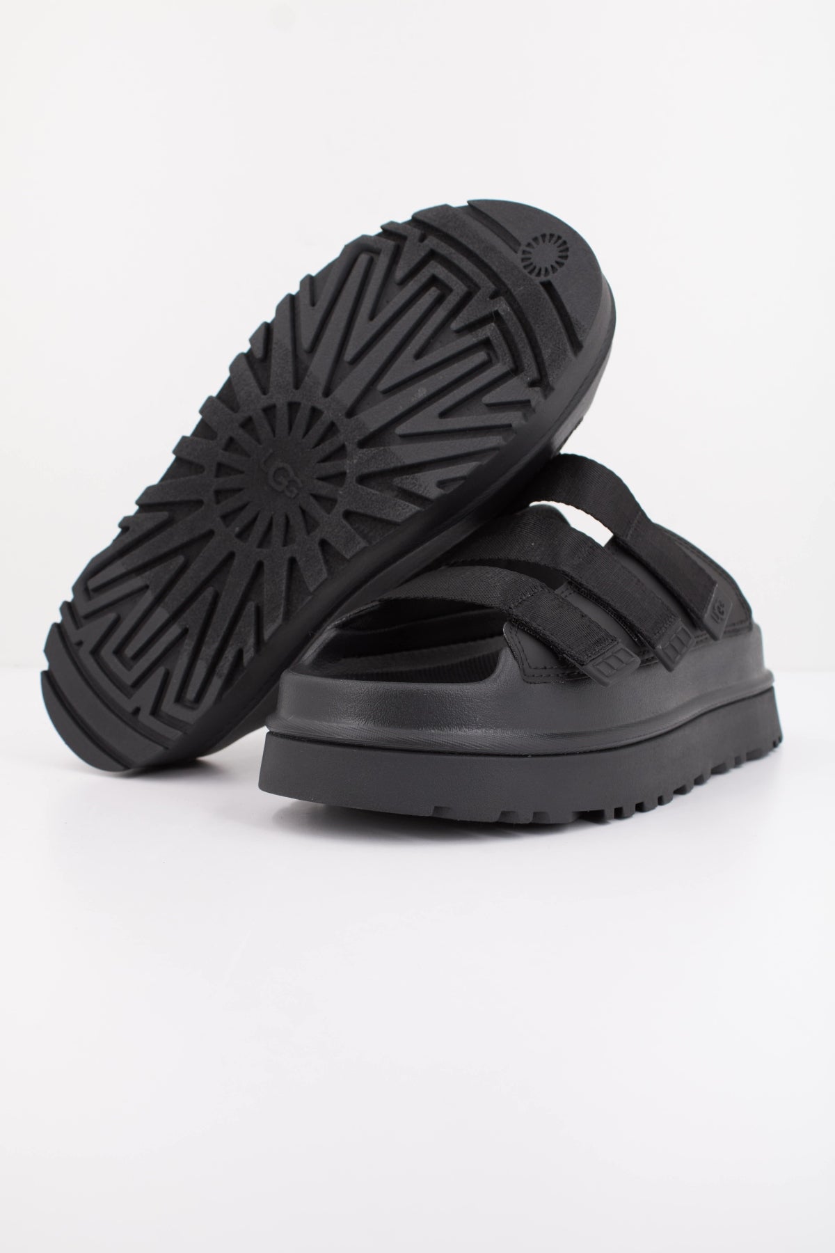 UGG W GOLDEN GLOW SLIDE en color NEGRO (5)