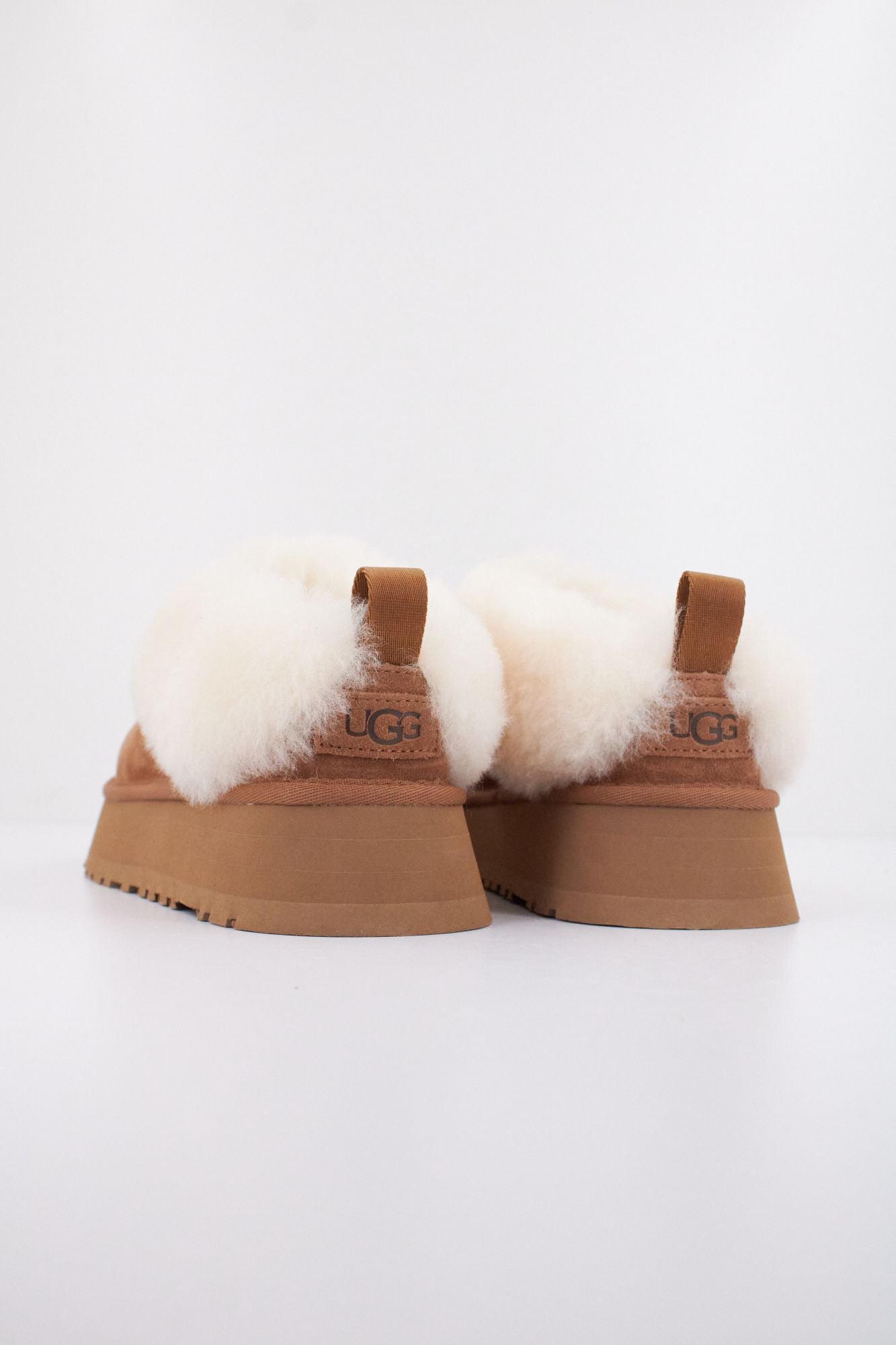 UGG W TAZZELLE en color MARRON CLARO (4)