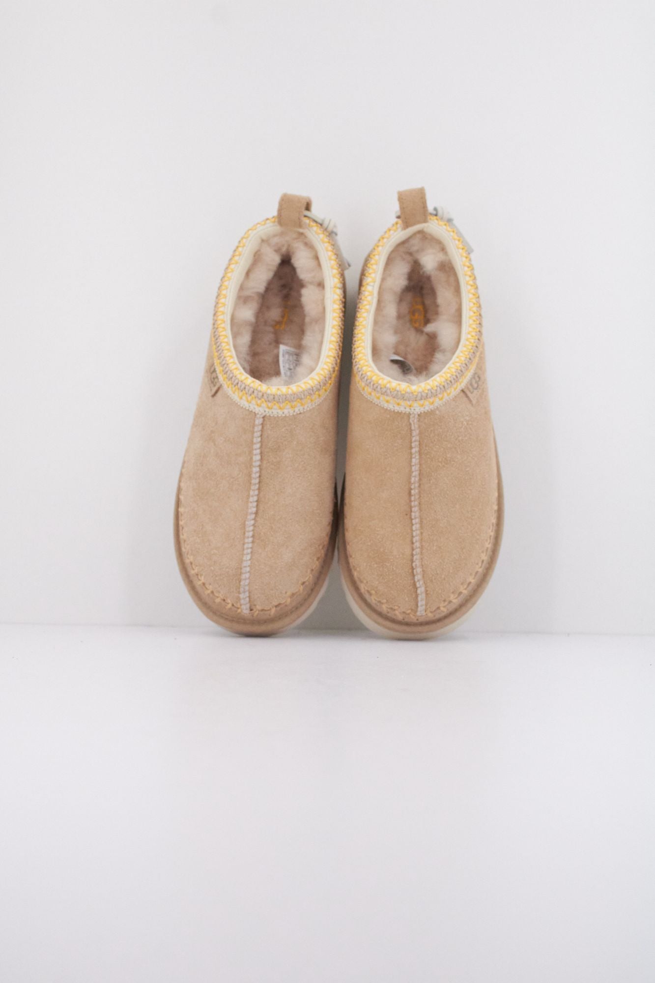 UGG W TASMAN BIARRITZ en color MARRON CLARO (3)