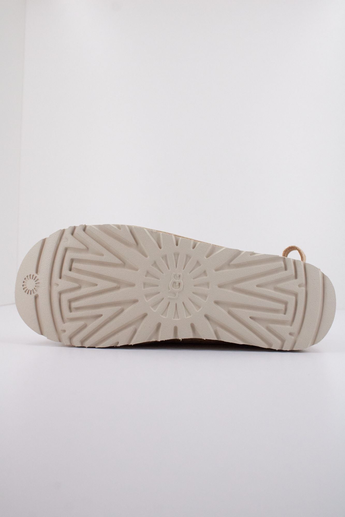 UGG W TASMAN BIARRITZ en color MARRON CLARO (4)