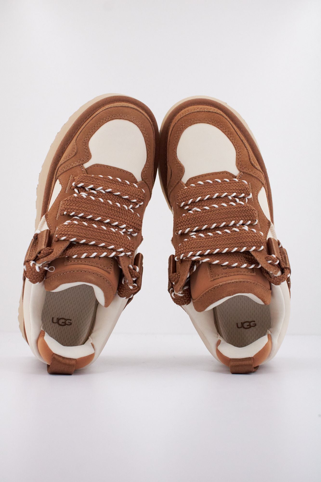 UGG W ASTROMEL en color MARRON (3)
