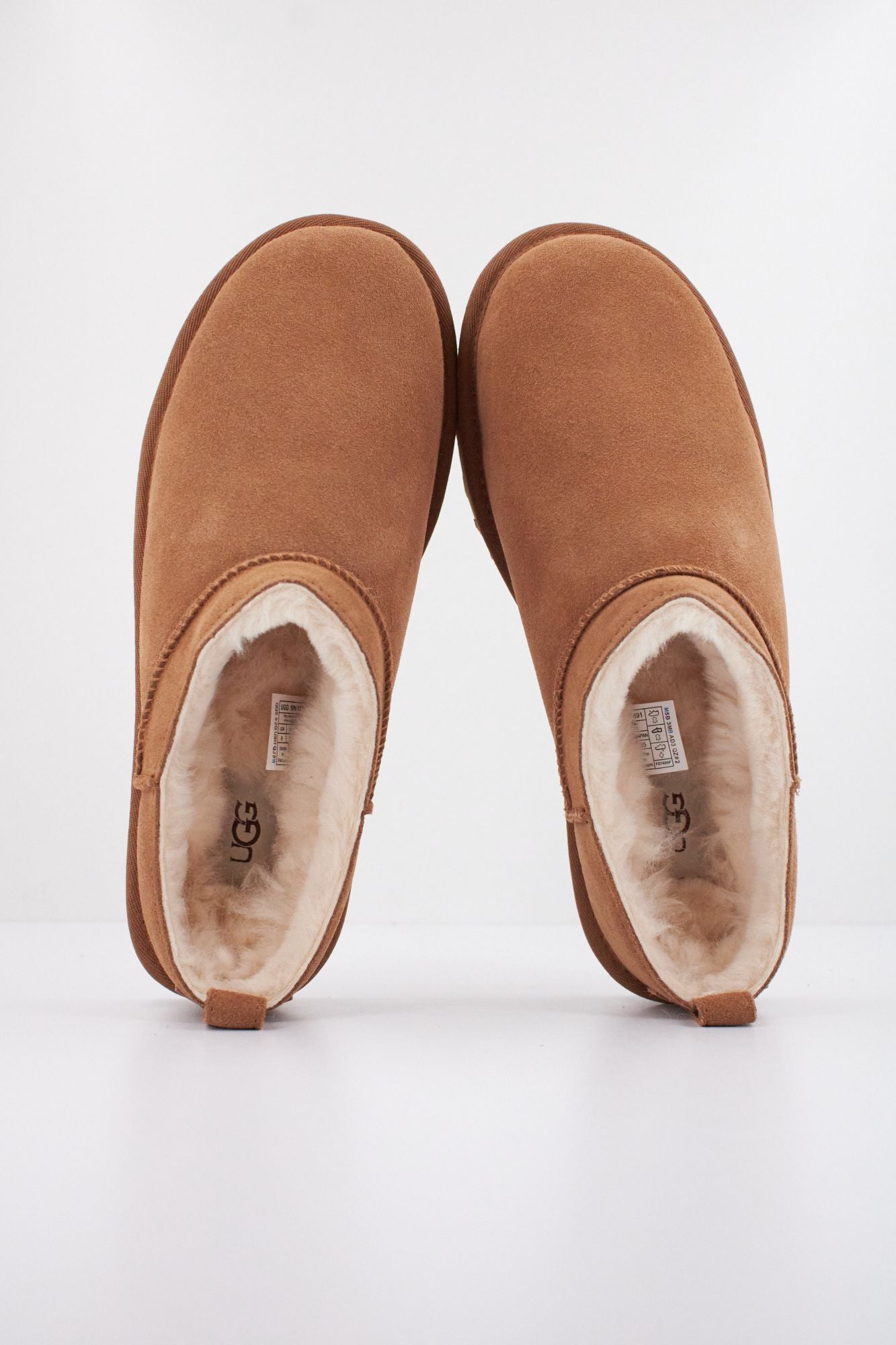 UGG W CLASSIC MICRO en color MARRON (3)