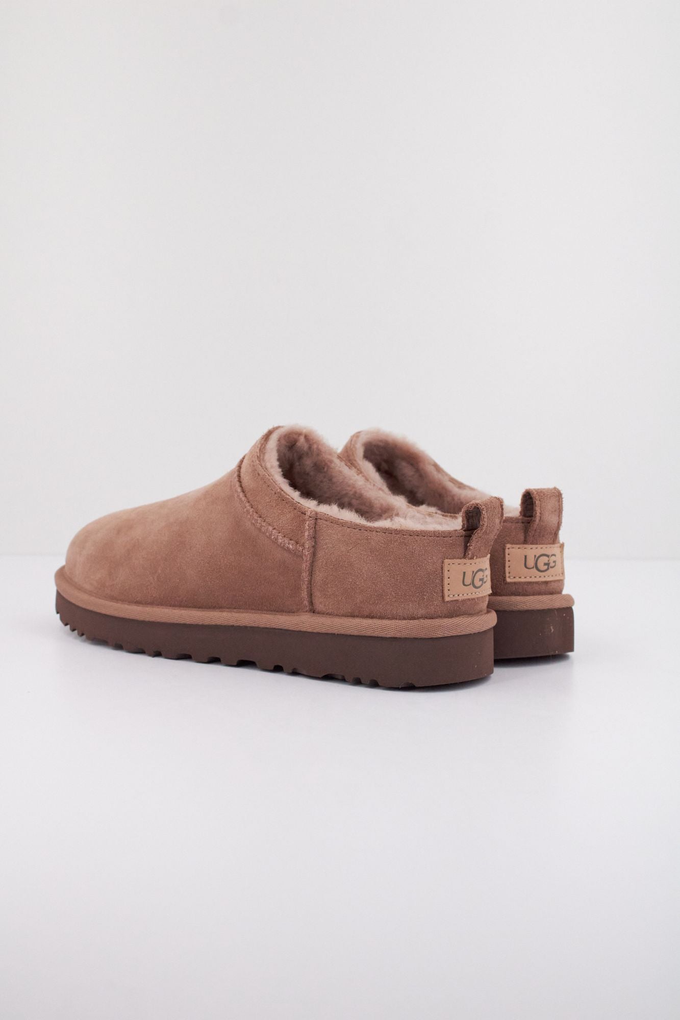 UGG W CLASSIC MICRO en color MARRON (4)