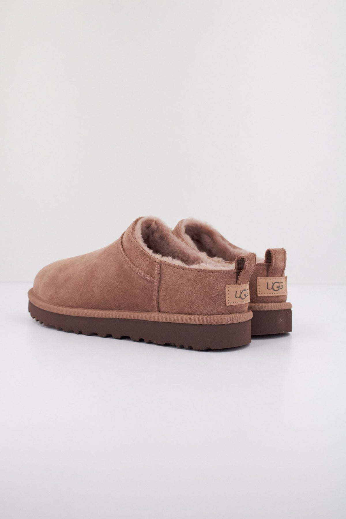 UGG CLASSIC MICRO 1173891U en color MARRON (4)