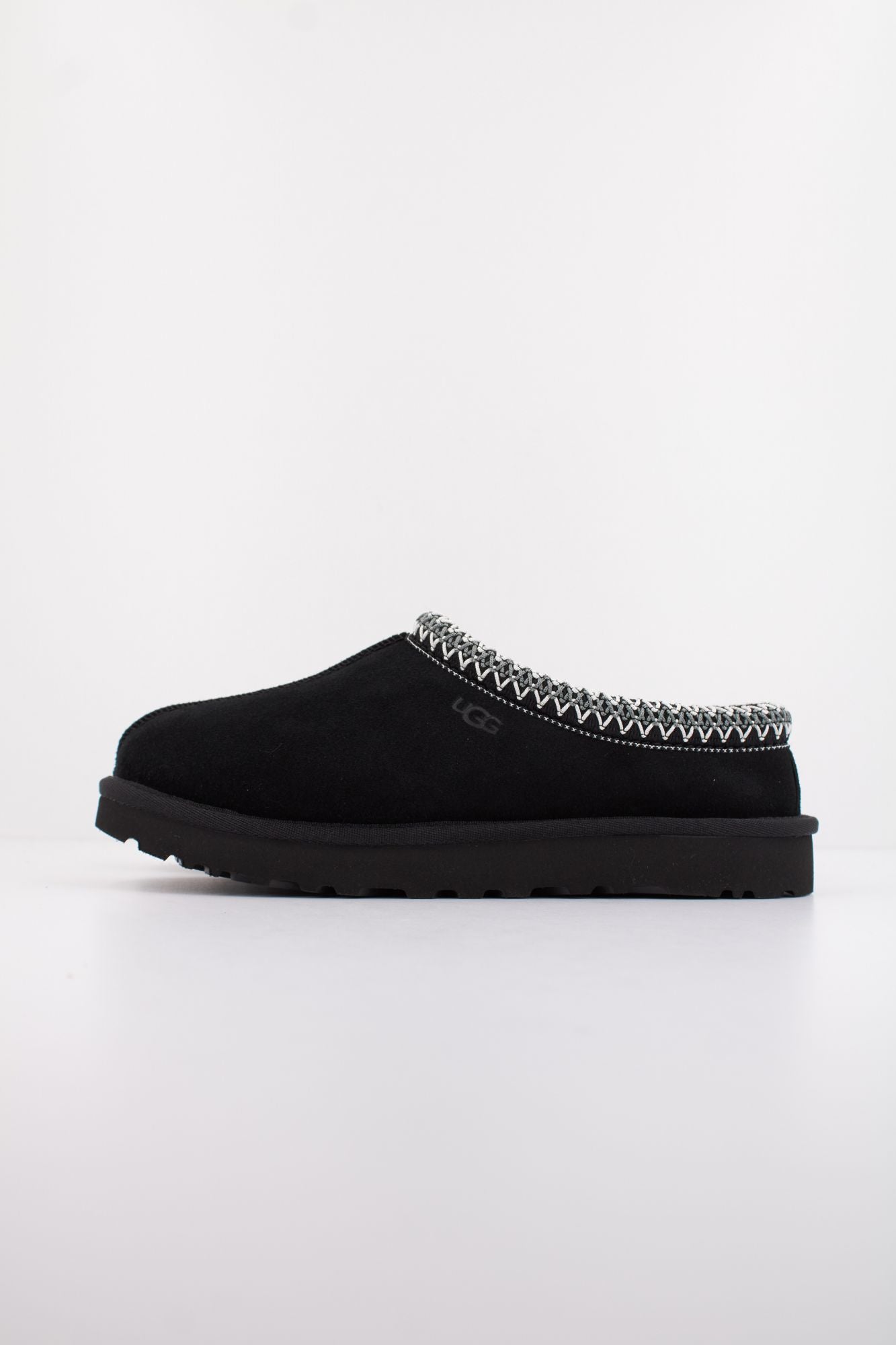 UGG W TASMAN II en color NEGRO (1)