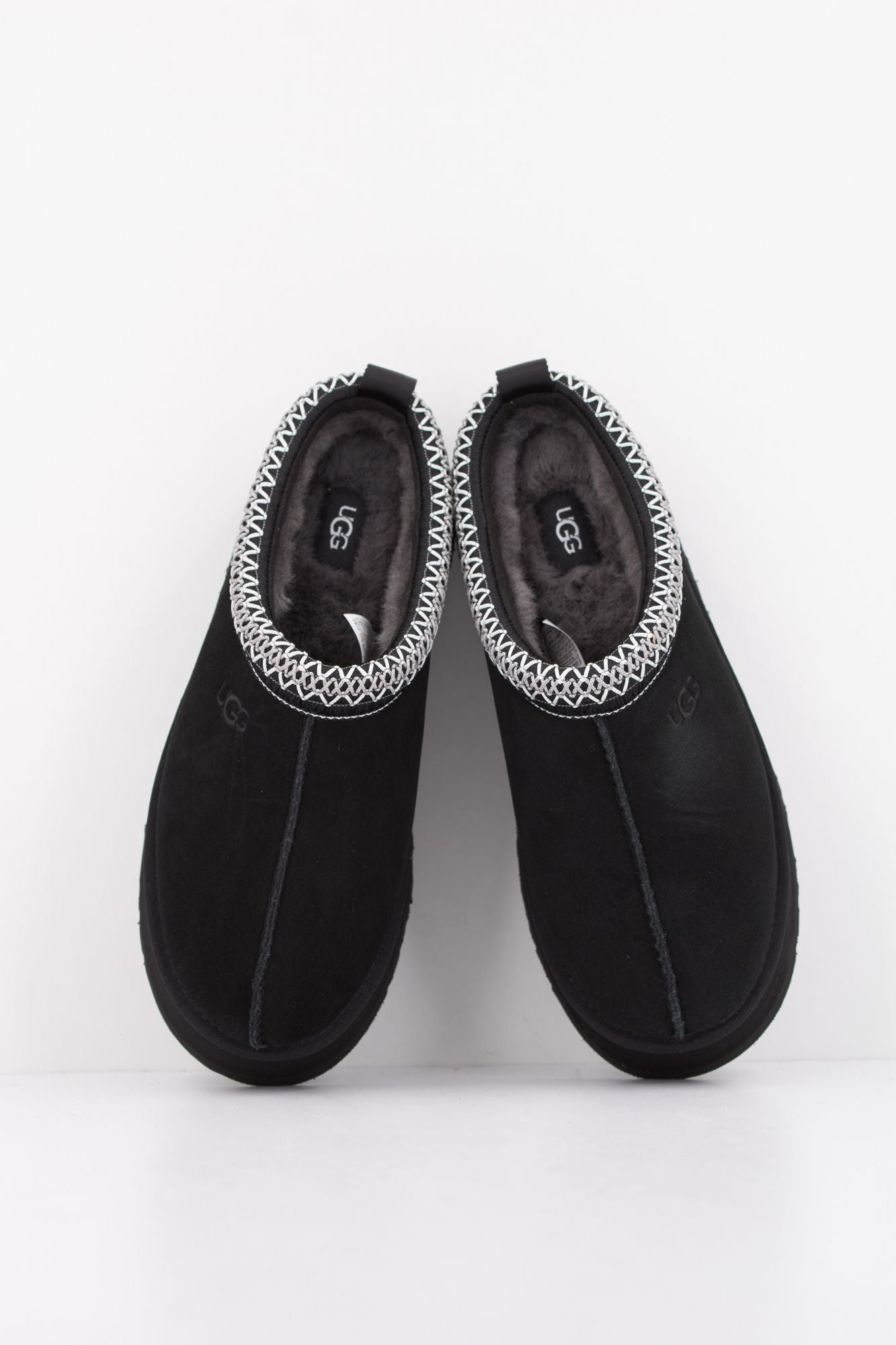 UGG W TAZZ II en color NEGRO (3)