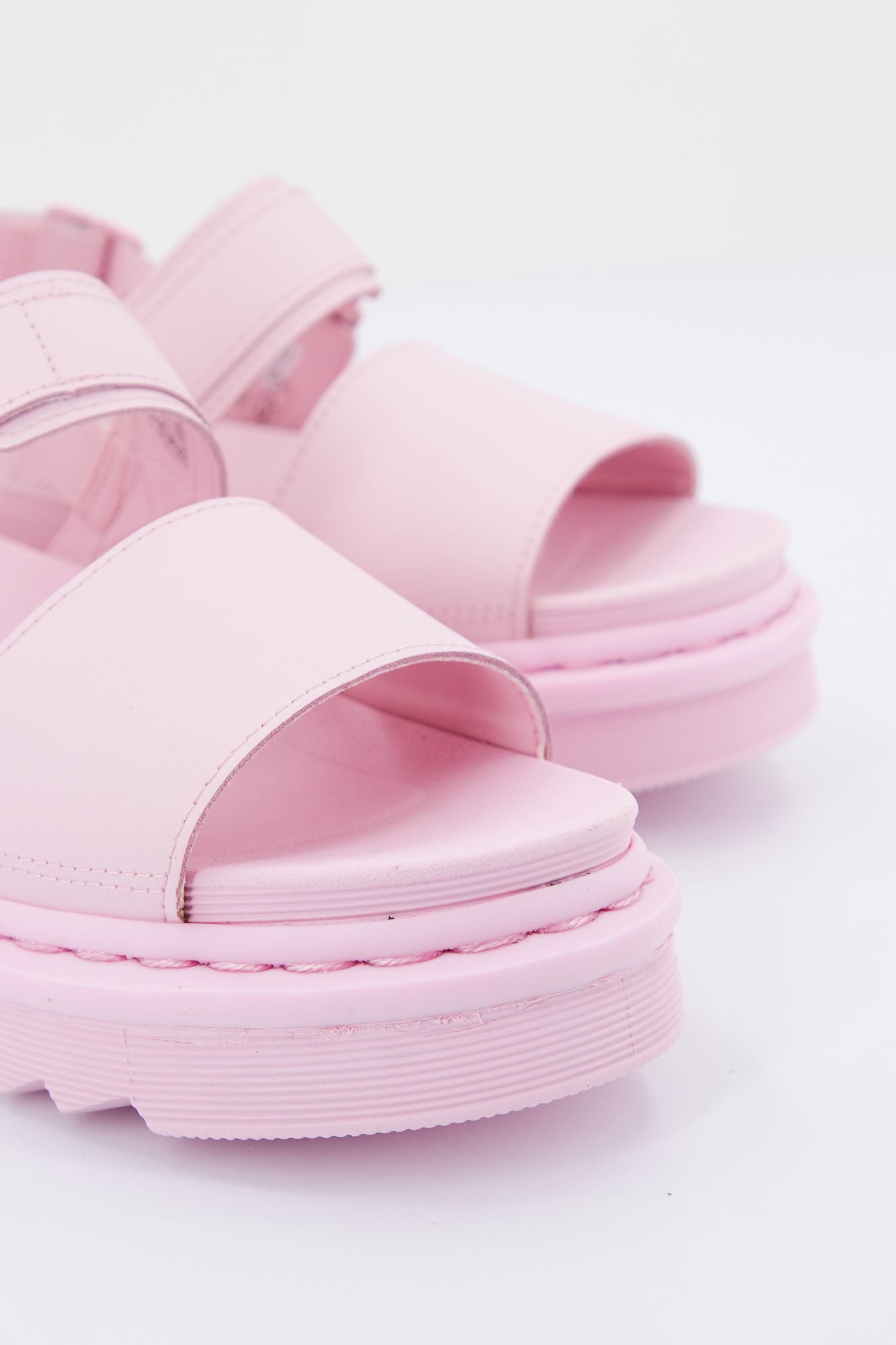 DR. MARTENS VOSS MONO en color ROSA (3)