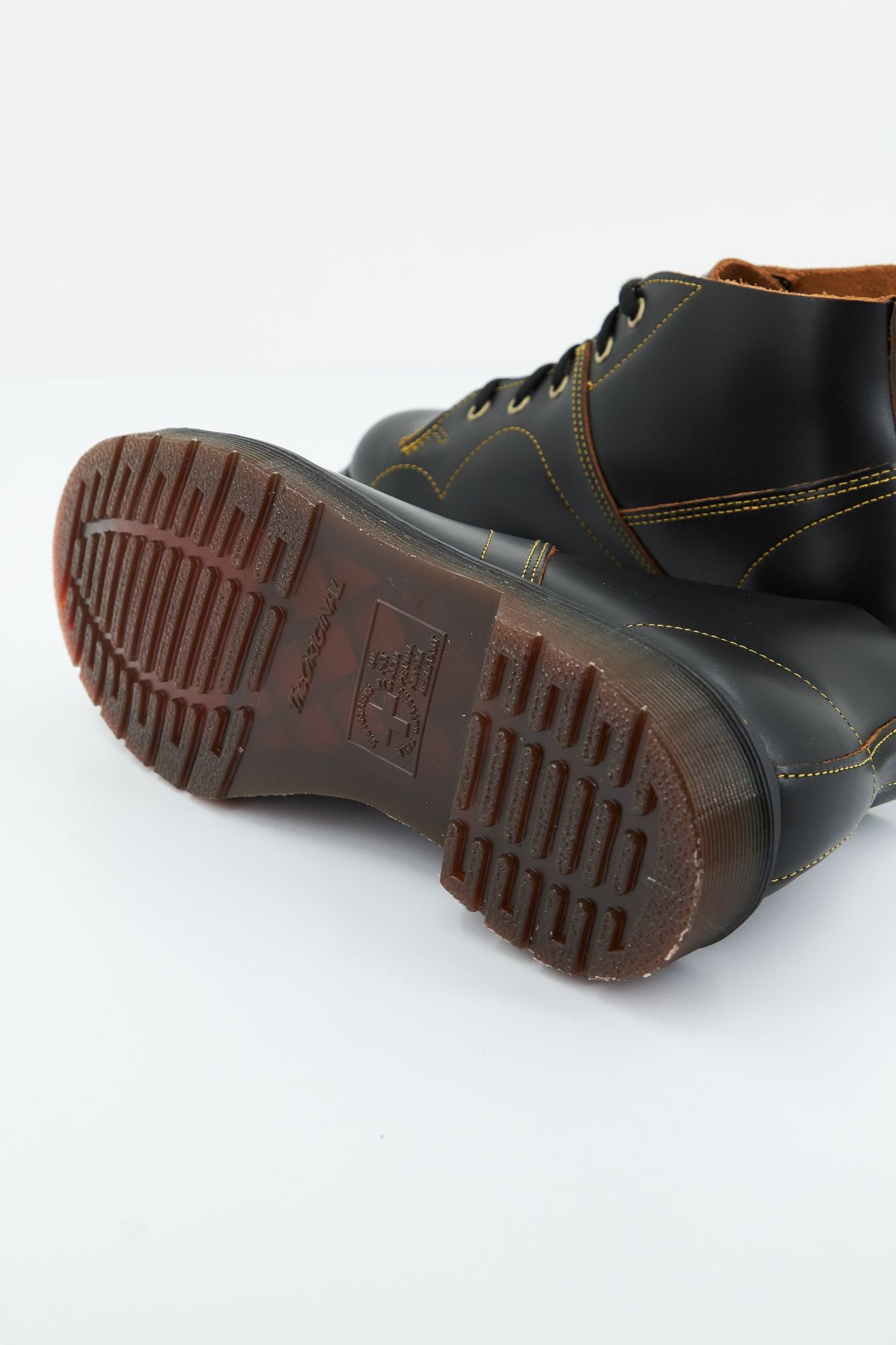 DR. MARTENS CHURCH MONKEY BOOT en color NEGRO (4)