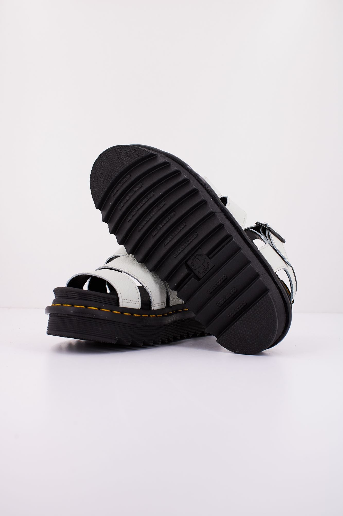 DR. MARTENS BLAIRE en color VERDE (4)