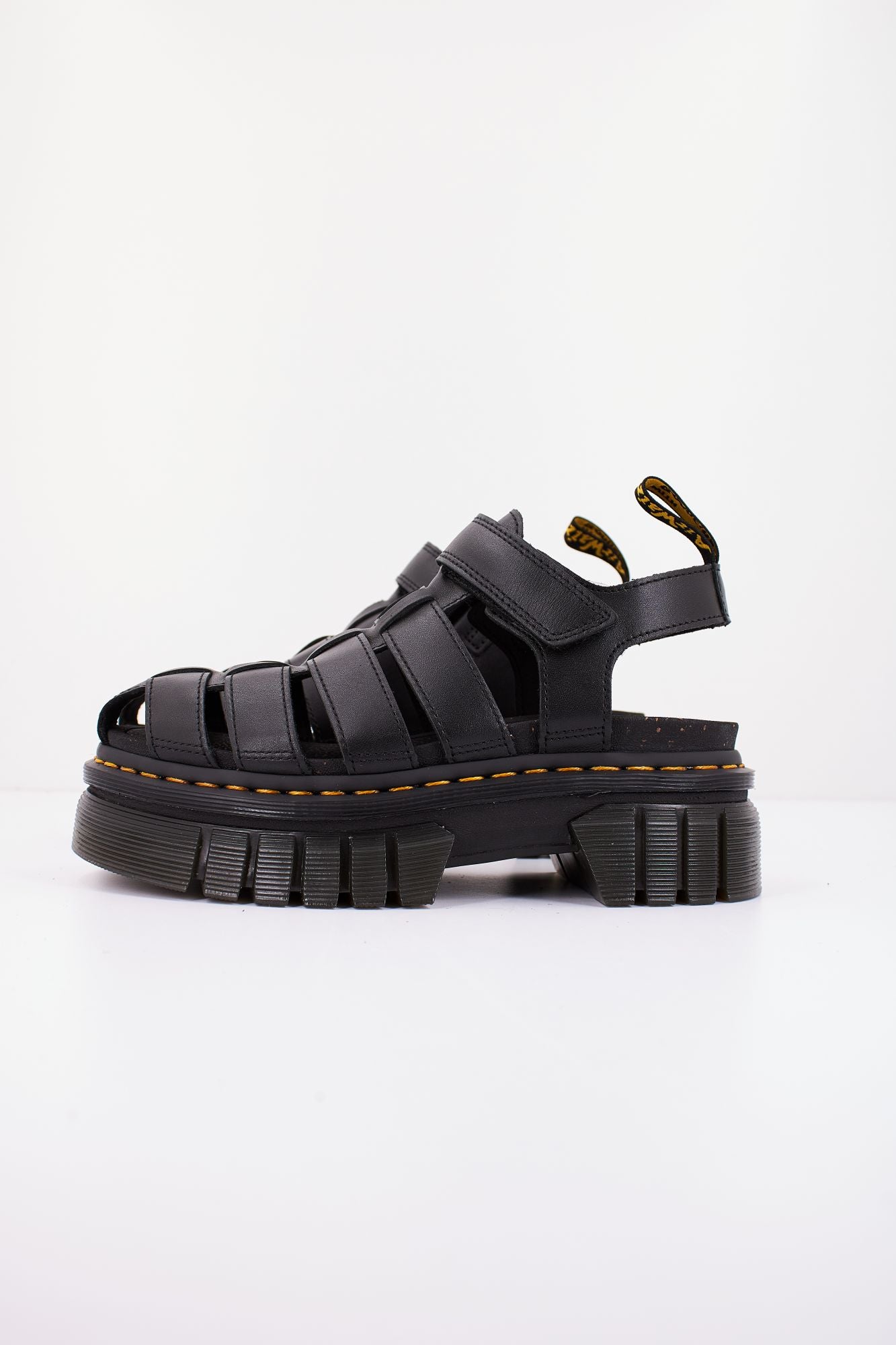 DR. MARTENS RICKI FISHERMAN en color NEGRO (1)