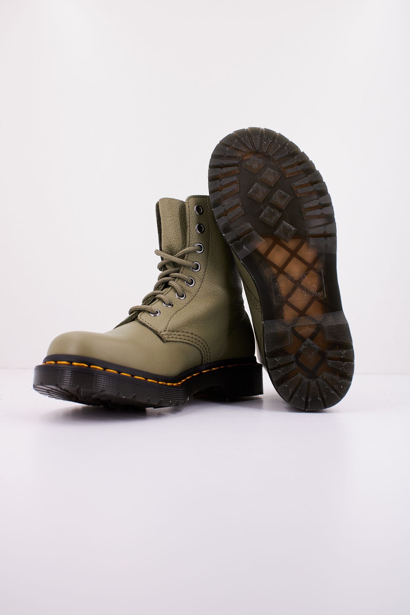 DR. MARTENS 1460 PASCAL en color VERDE (4)