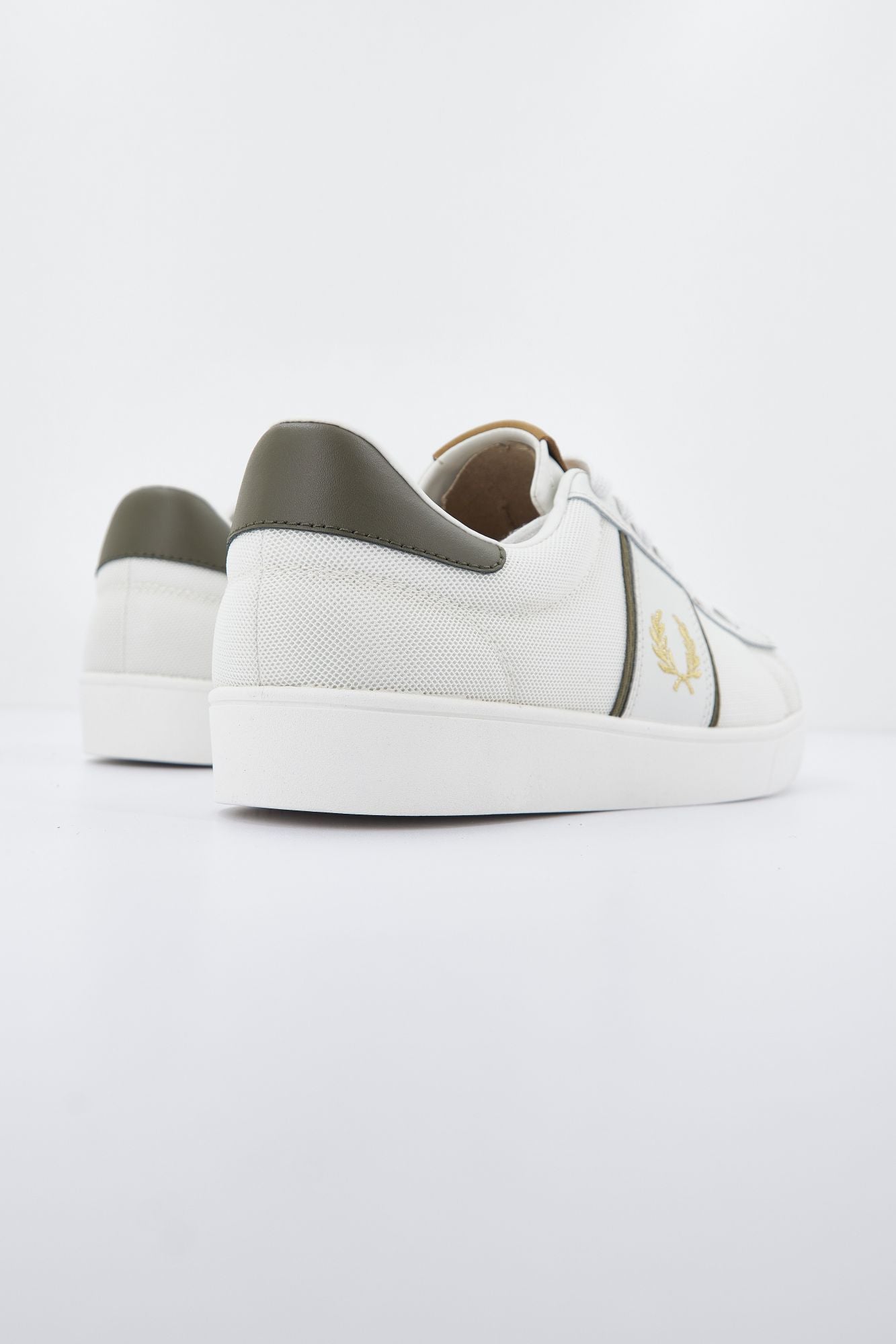 FRED PERRY B3302 en color BLANCO (3)