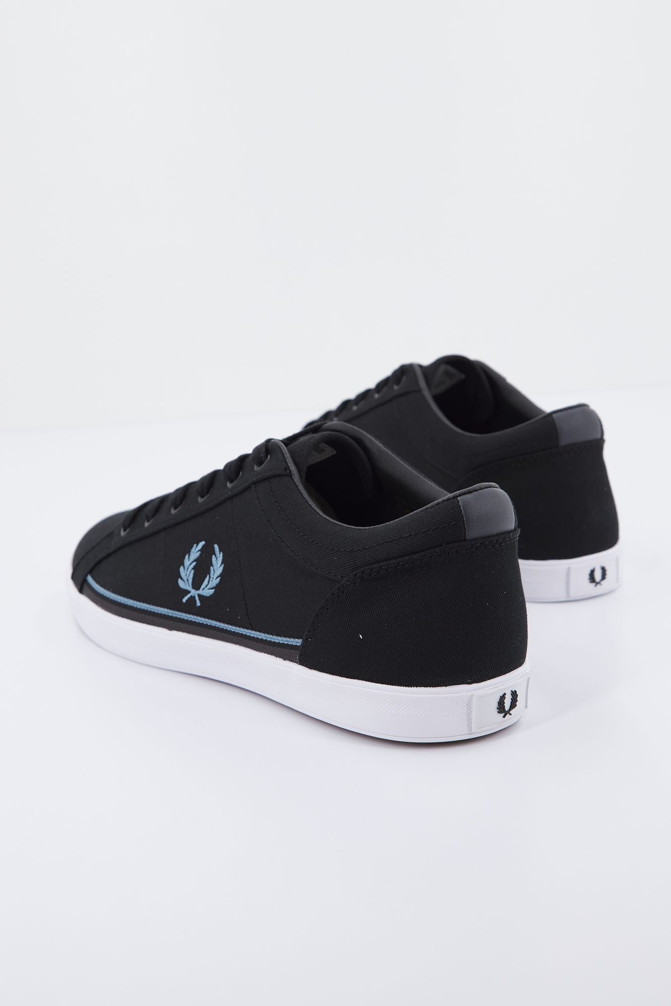 FRED PERRY BASELINE TWILL en color NEGRO (3)
