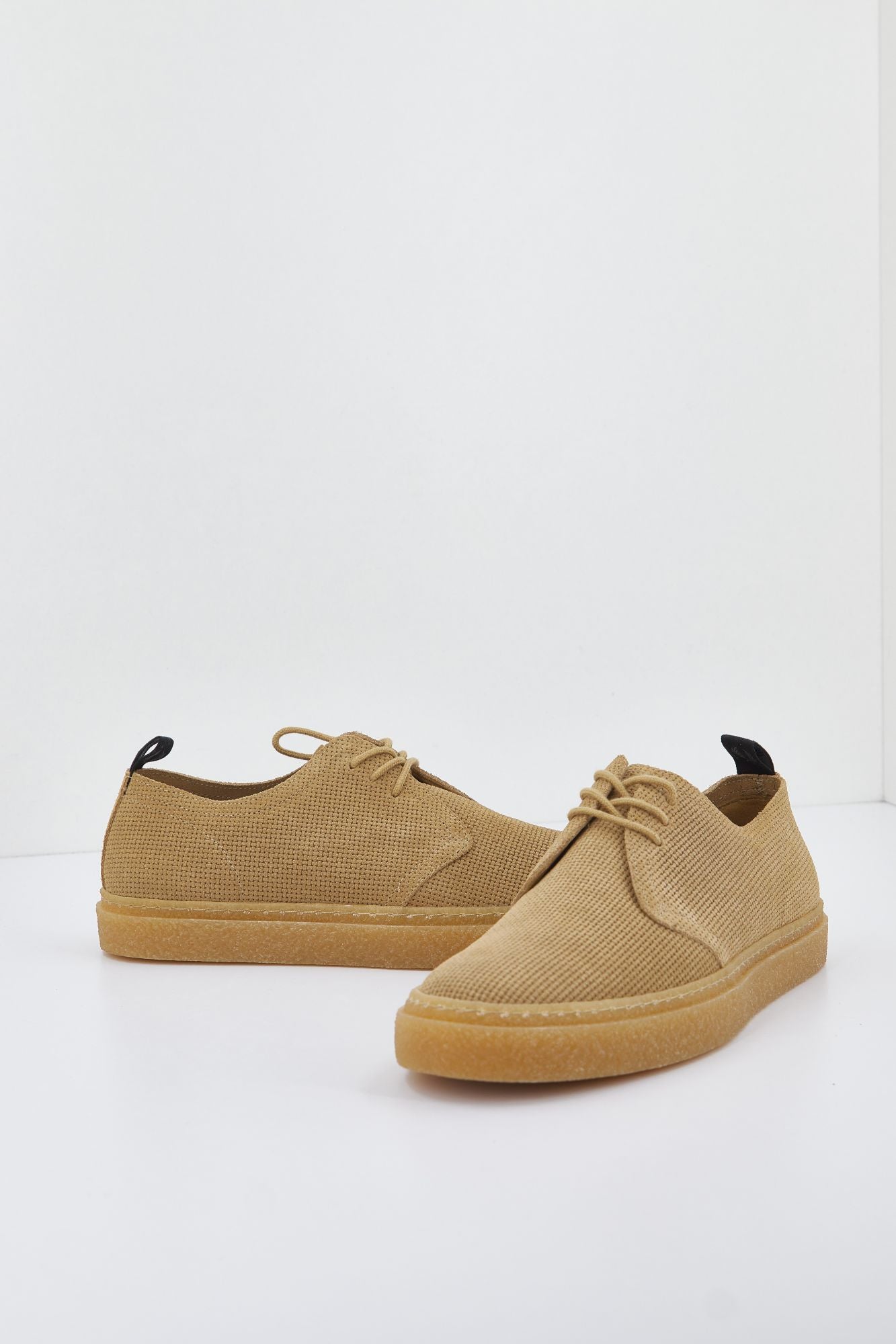 FRED PERRY B3393 en color BEIS (2)