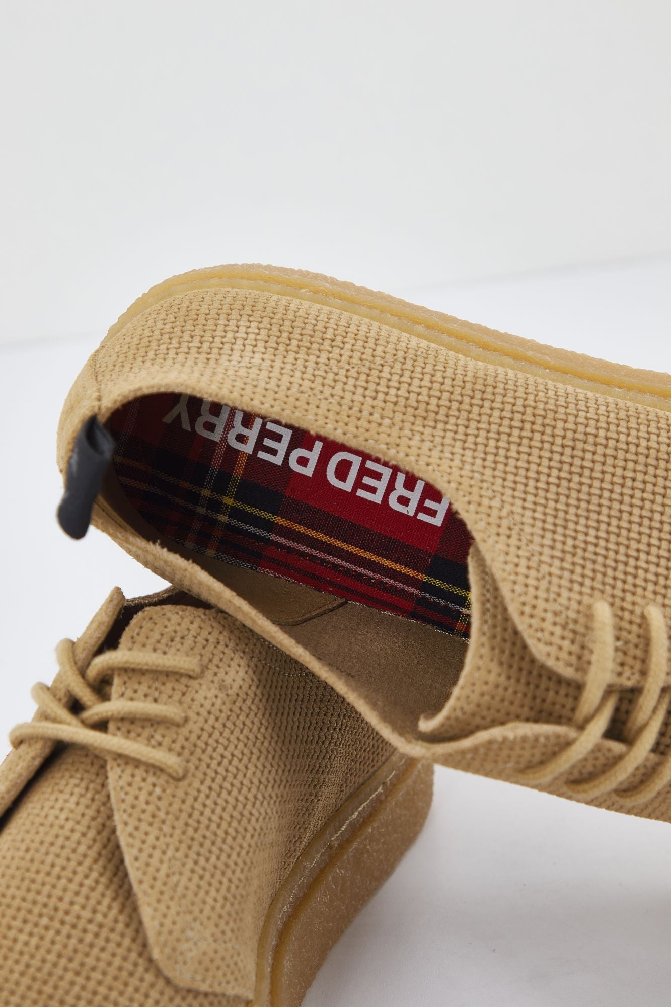 FRED PERRY B3393 en color BEIS (4)