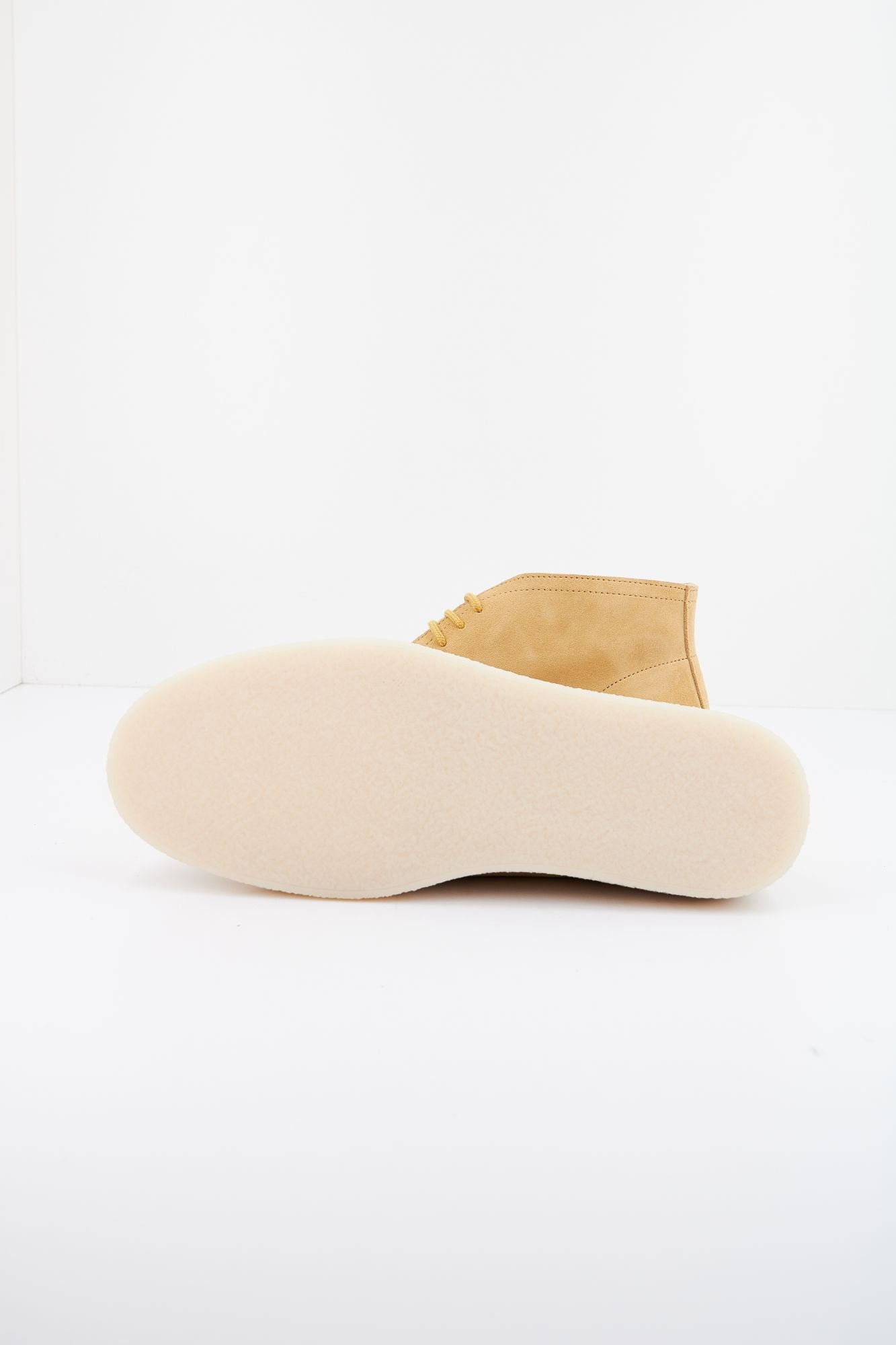 FRED PERRY HAWLEY SUEDE en color MARRON (4)