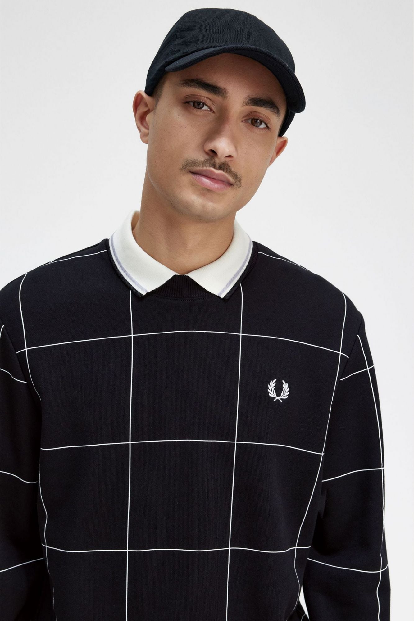 FRED PERRY GRID DETAIL en color NEGRO (4)