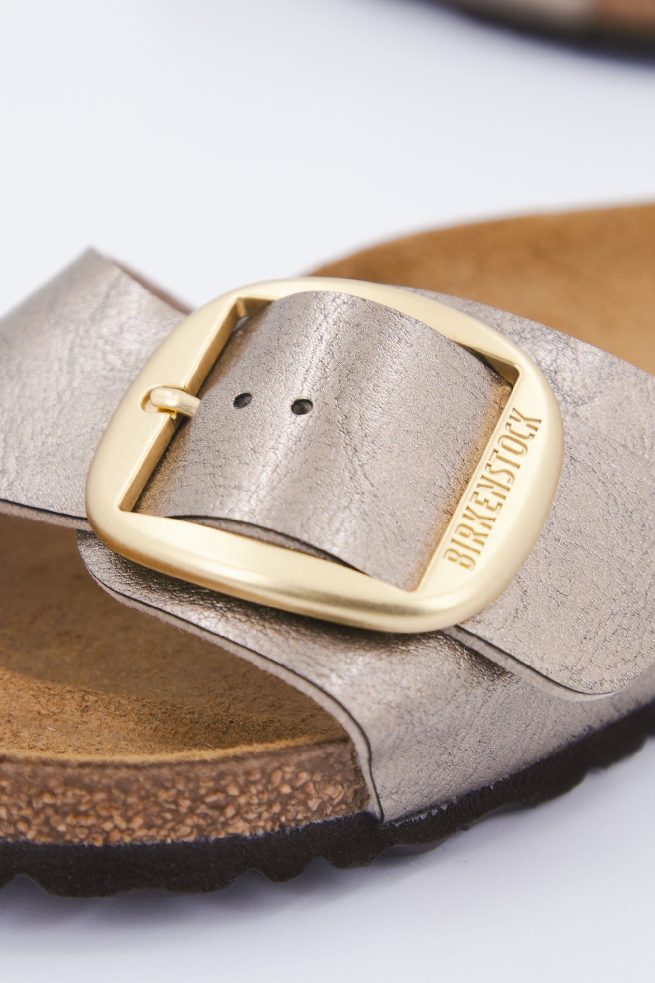 BIRKENSTOCK MADRID BIG BUCKLE BF GRACEF en color BRONCE (4)