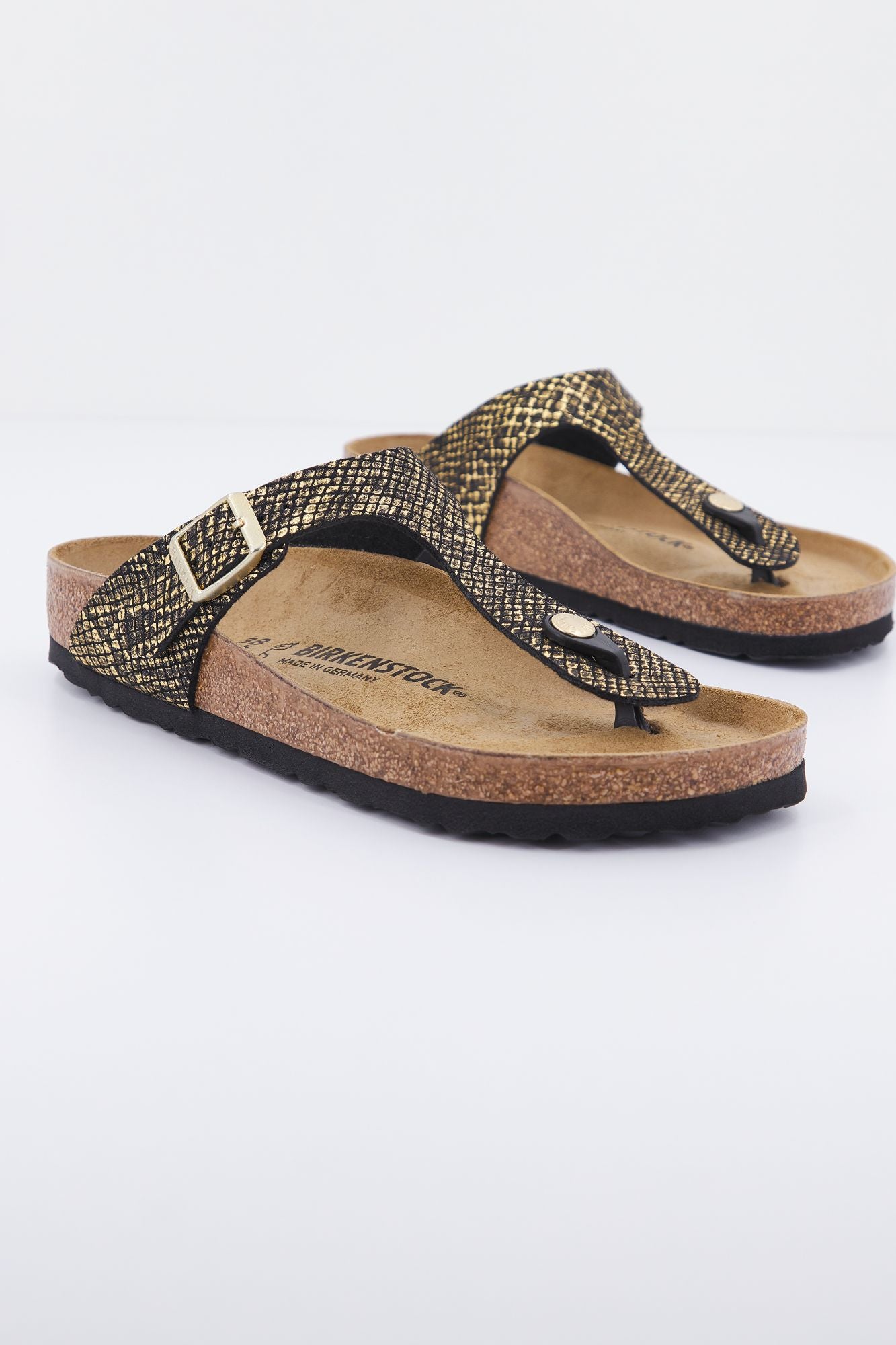 BIRKENSTOCK GIZEH MF SHINY en color NEGRO (2)