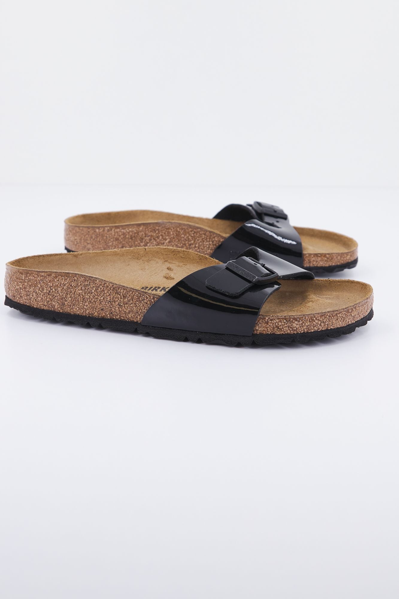 BIRKENSTOCK MADRID BF PATENT en color NEGRO (2)