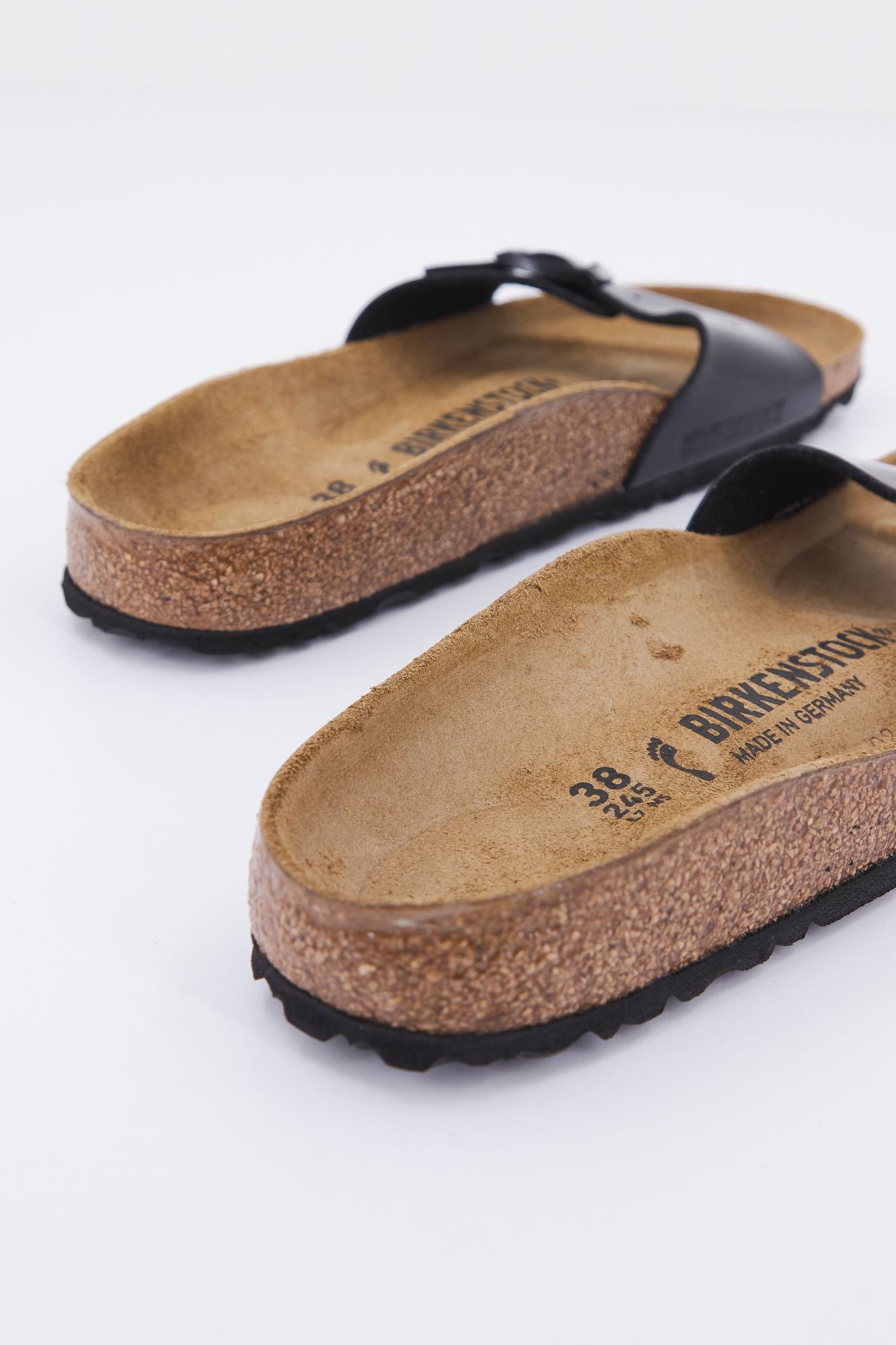 BIRKENSTOCK MADRID BF PATENT en color NEGRO (3)
