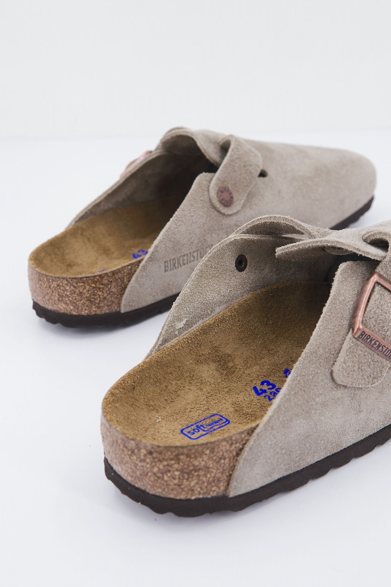 BIRKENSTOCK BOSTON SFB VL en color MARRON (3)