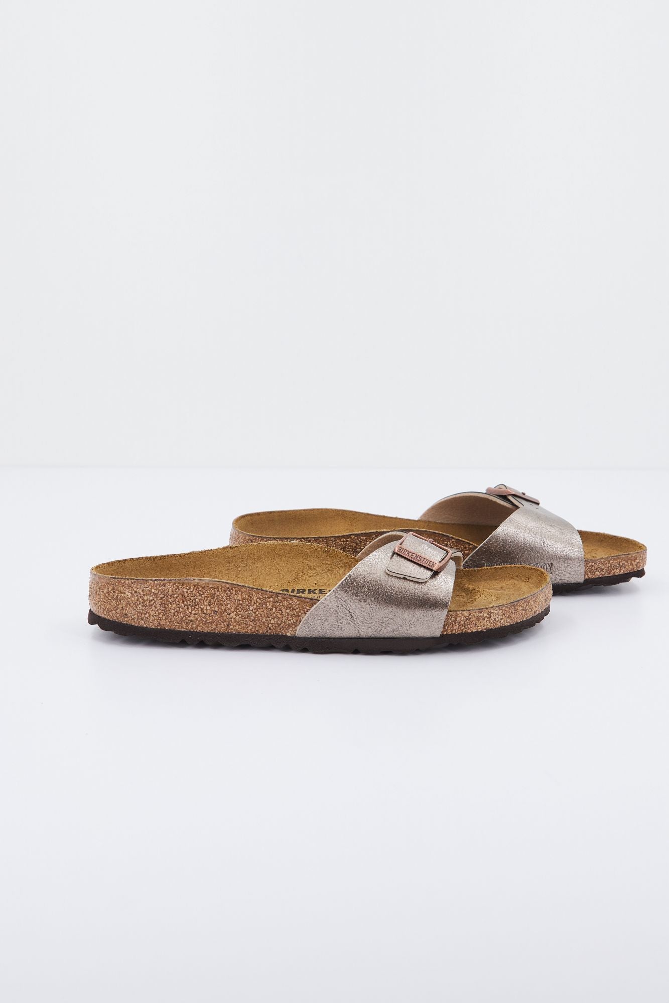 BIRKENSTOCK MADRID en color BRONCE (3)