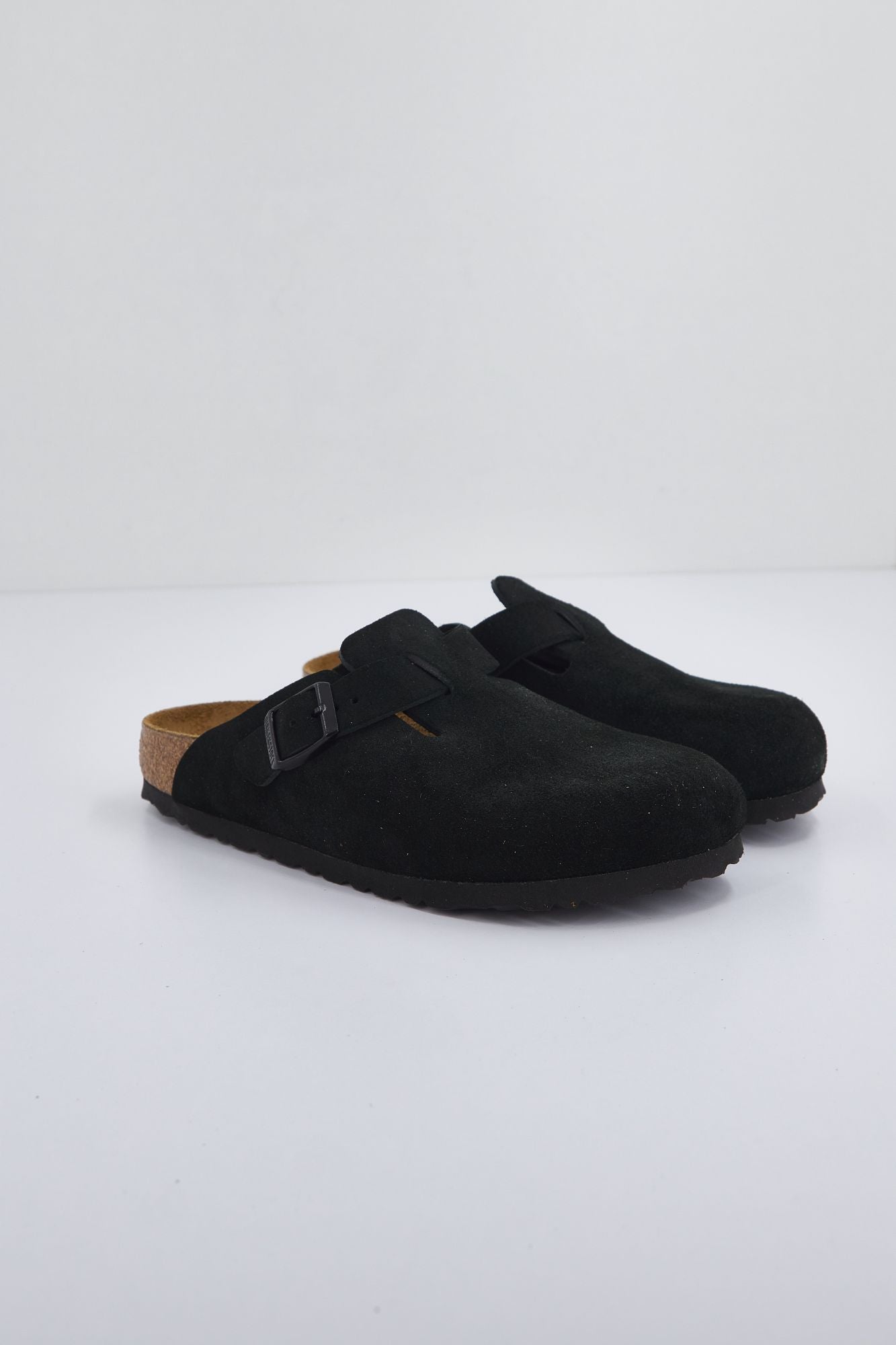 BIRKENSTOCK BOSTON VL SFB en color NEGRO (2)